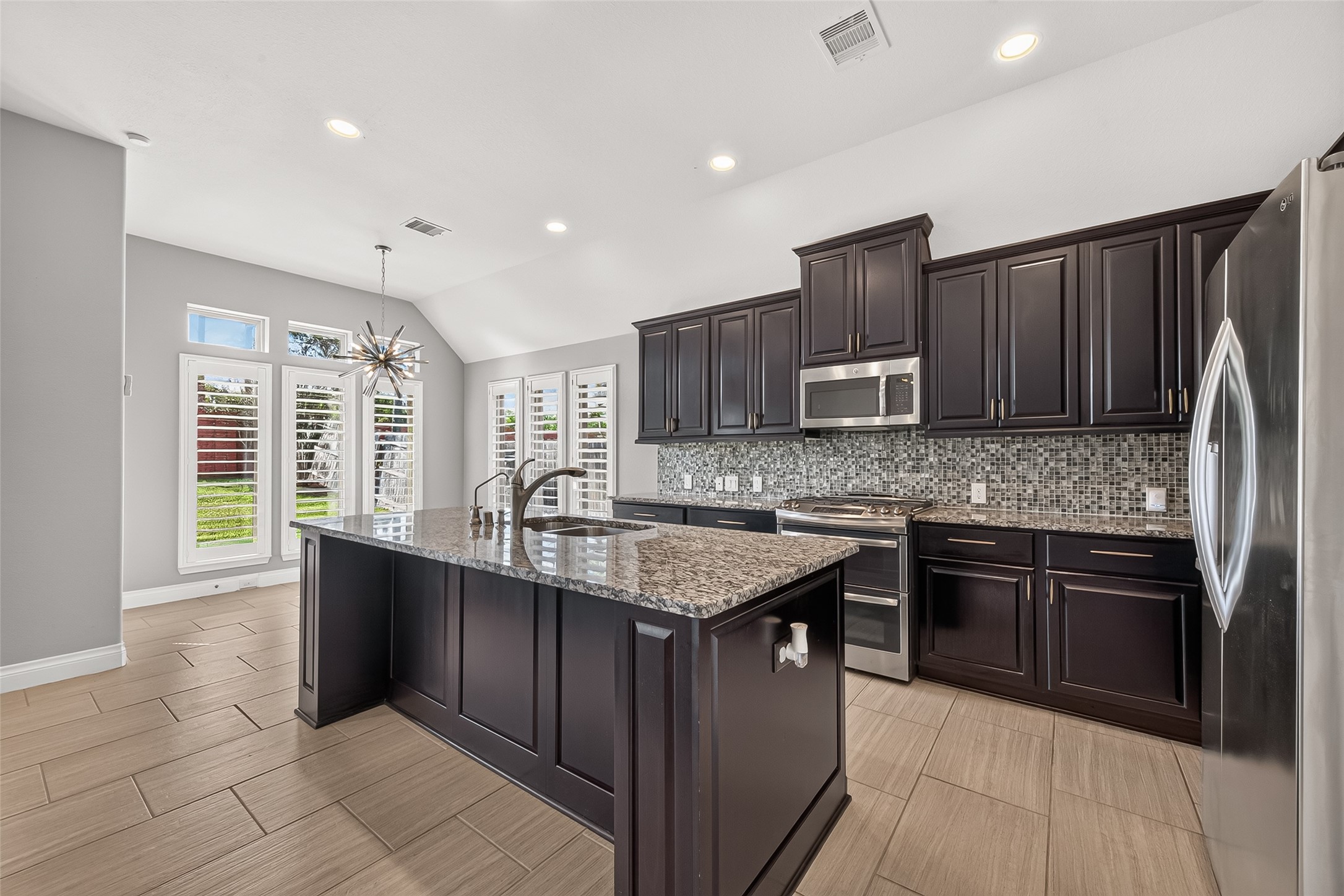 2608 Mountain Sage Drive Property Photo 17