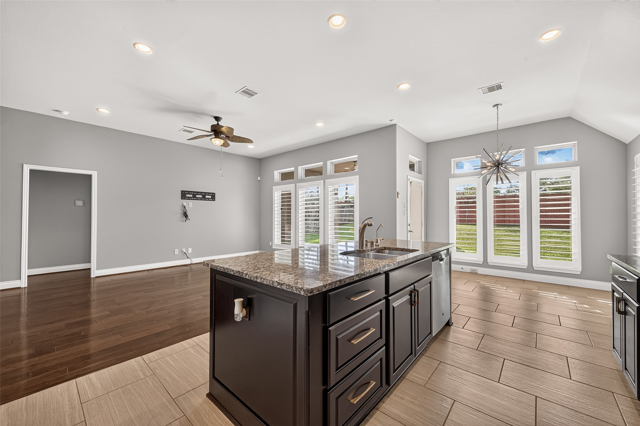 2608 Mountain Sage Drive Property Photo 19
