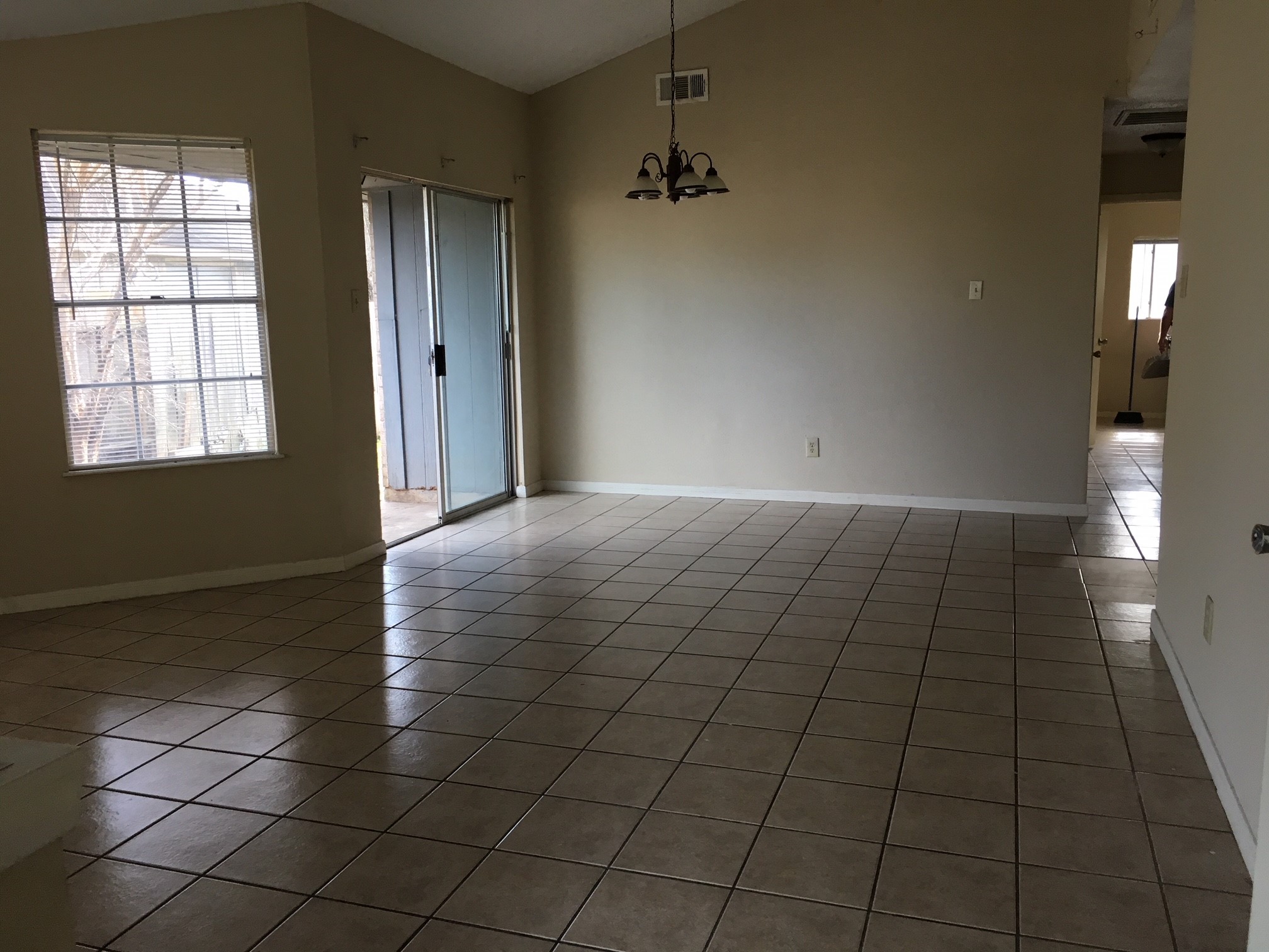 13823 Bay Gardens Drive Property Photo 8