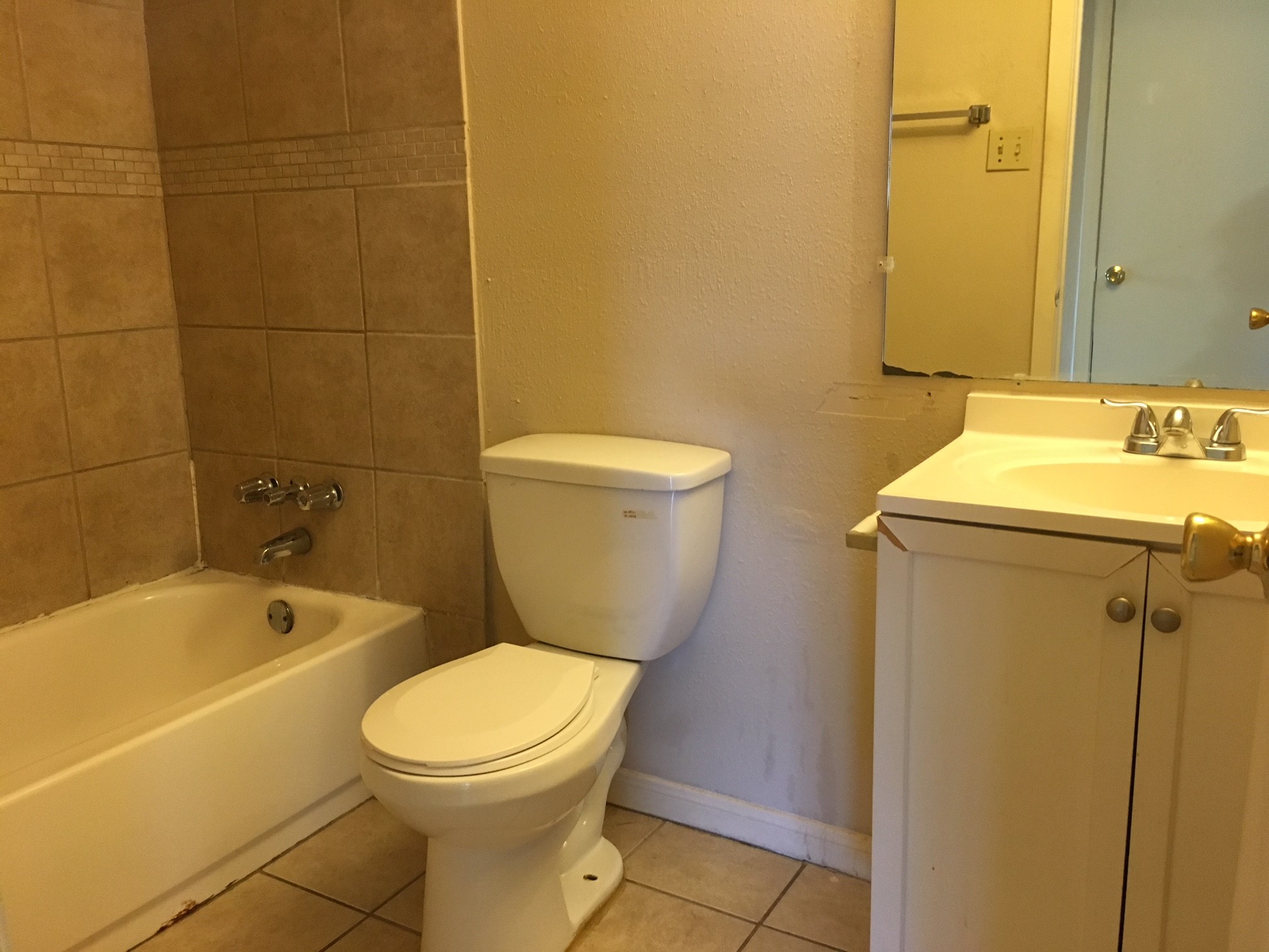 13823 Bay Gardens Drive Property Photo 11