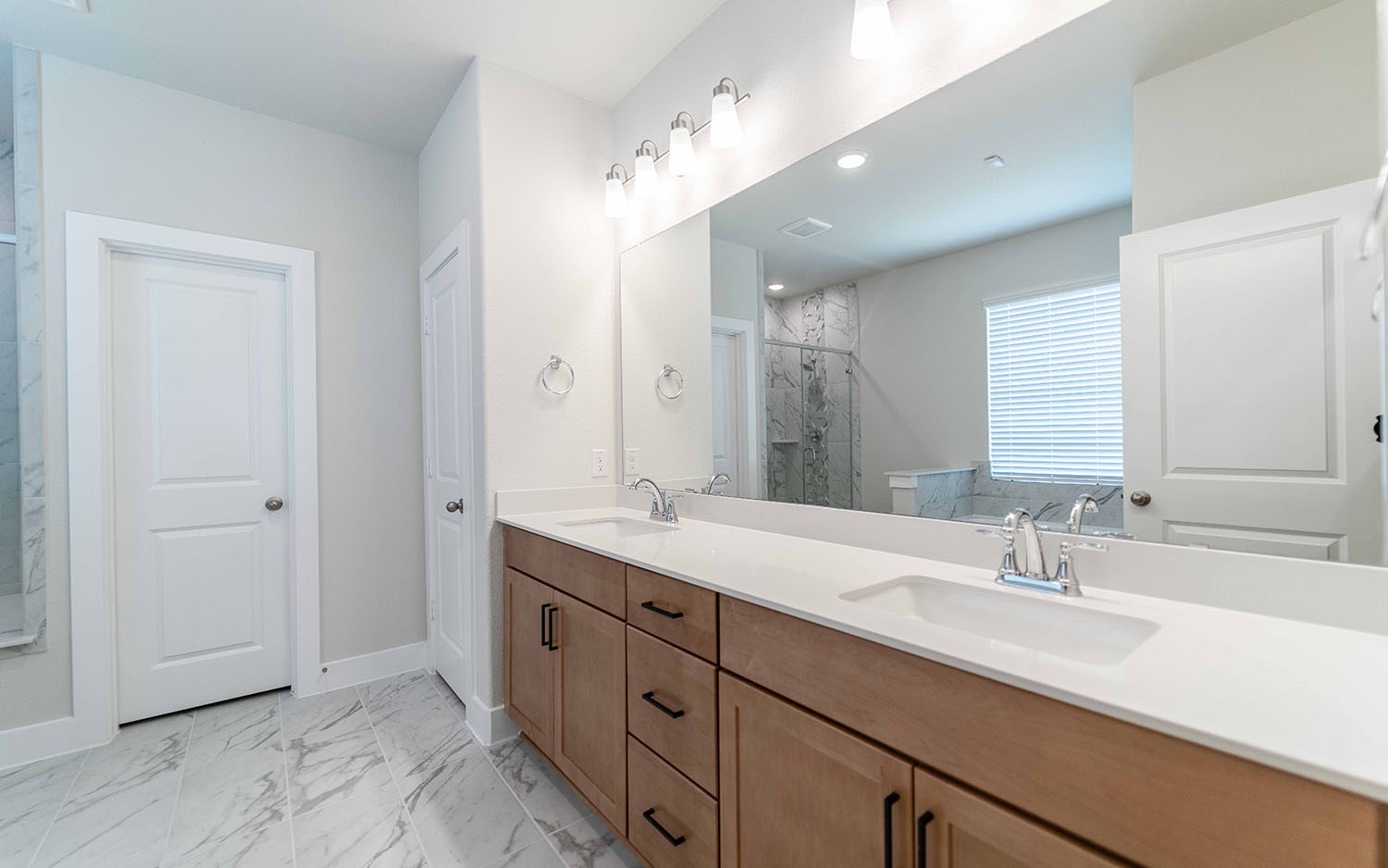 8915 Rose Jade Drive Property Photo 12