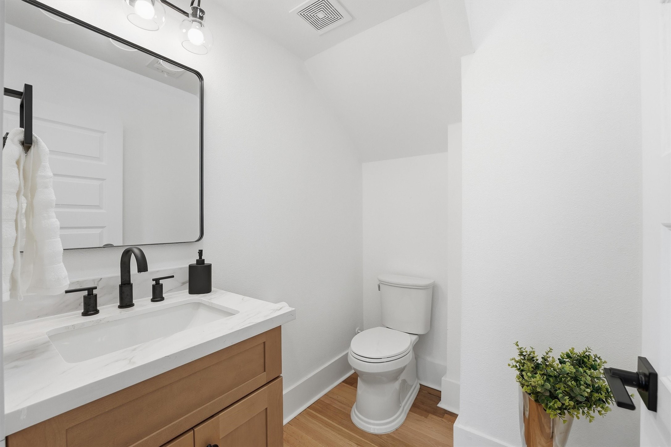 1803 27th Street Property Photo 11