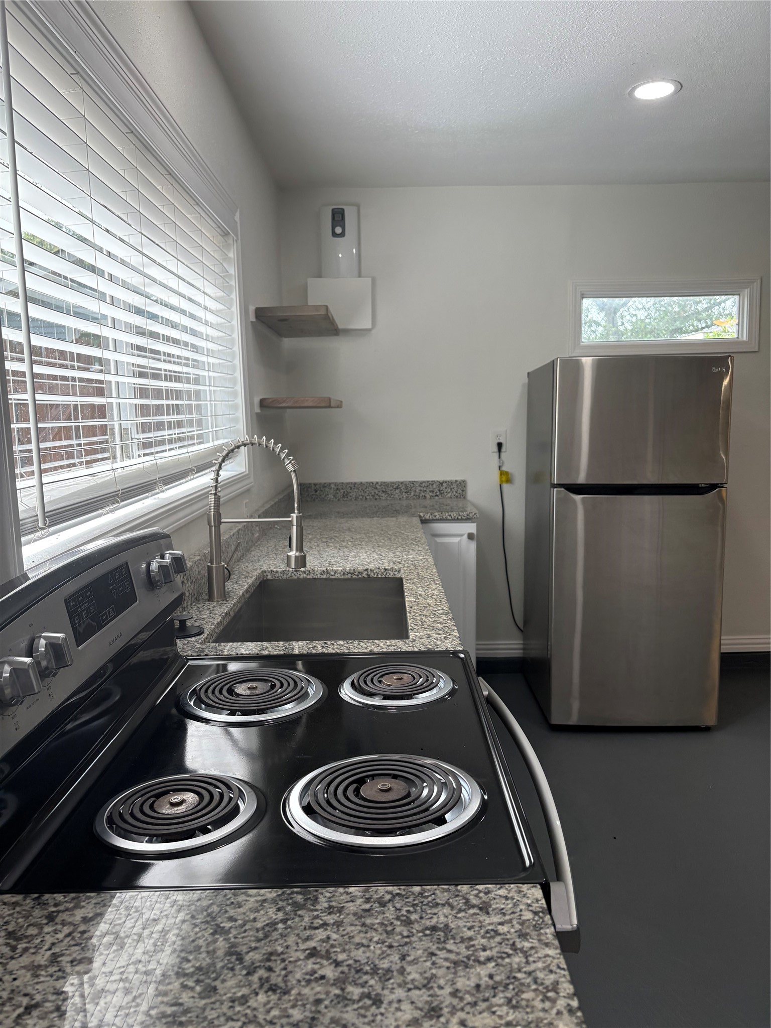 5325 Avenue R 1/2 B Property Photo 12