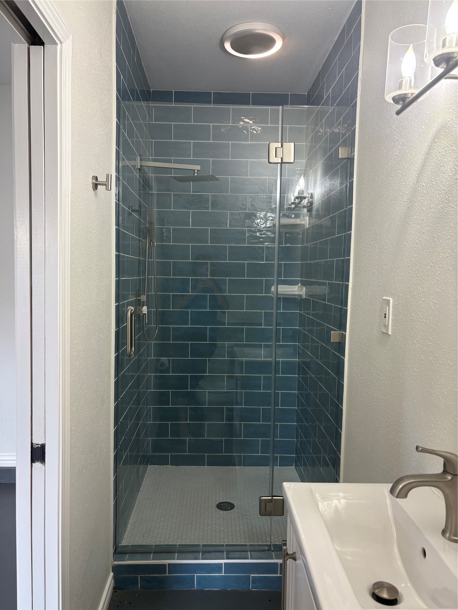 5325 Avenue R 1/2 B Property Photo 13