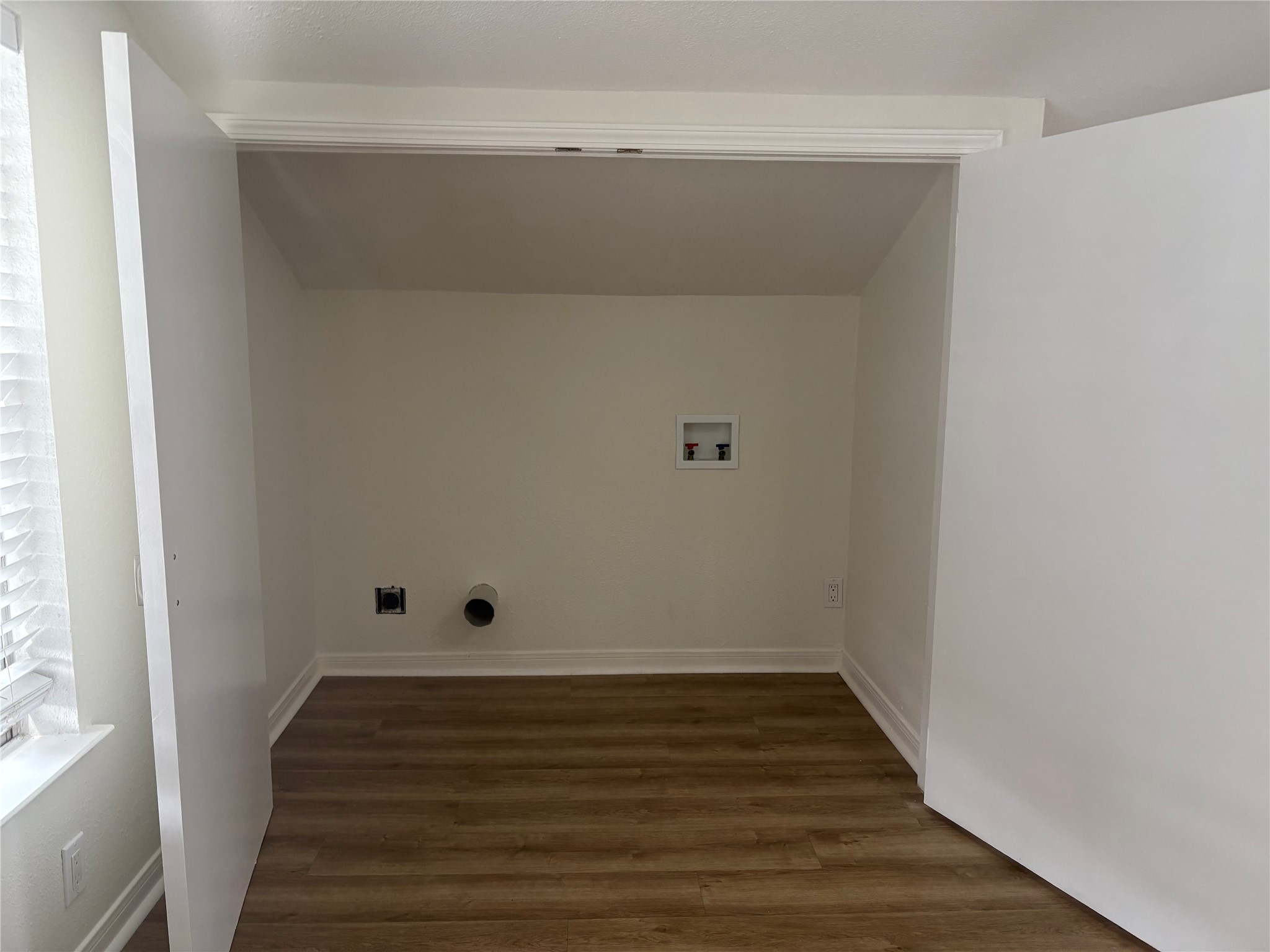 5325 Avenue R 1/2 B Property Photo 21