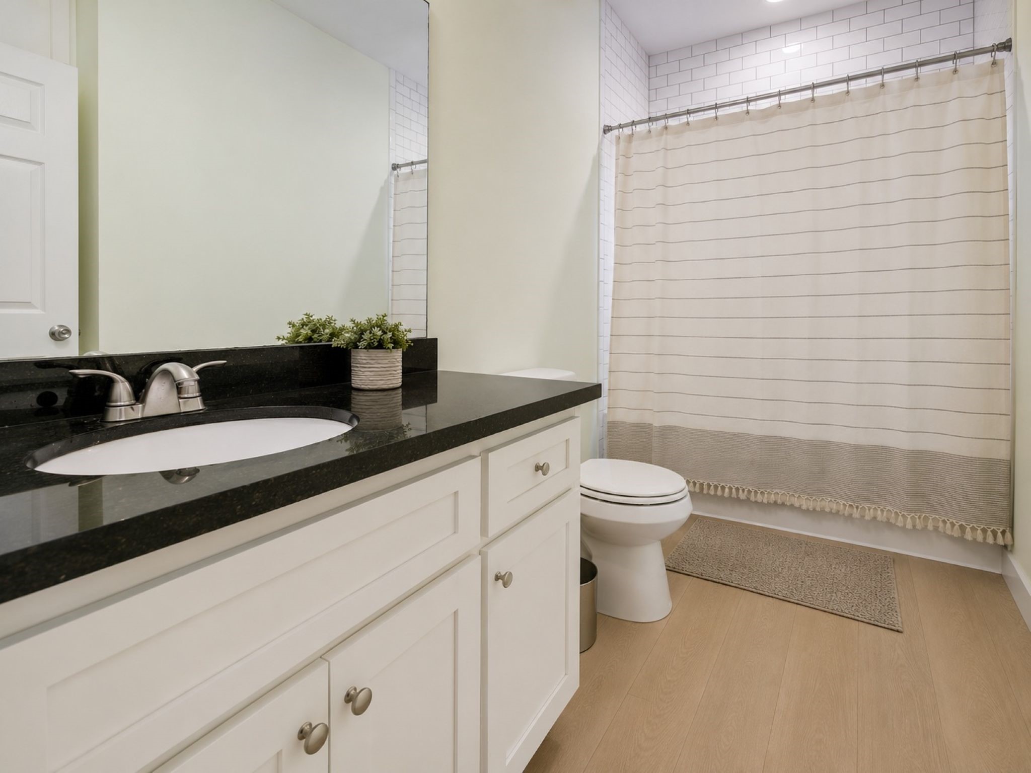 4730 Bell Street A Property Photo 6