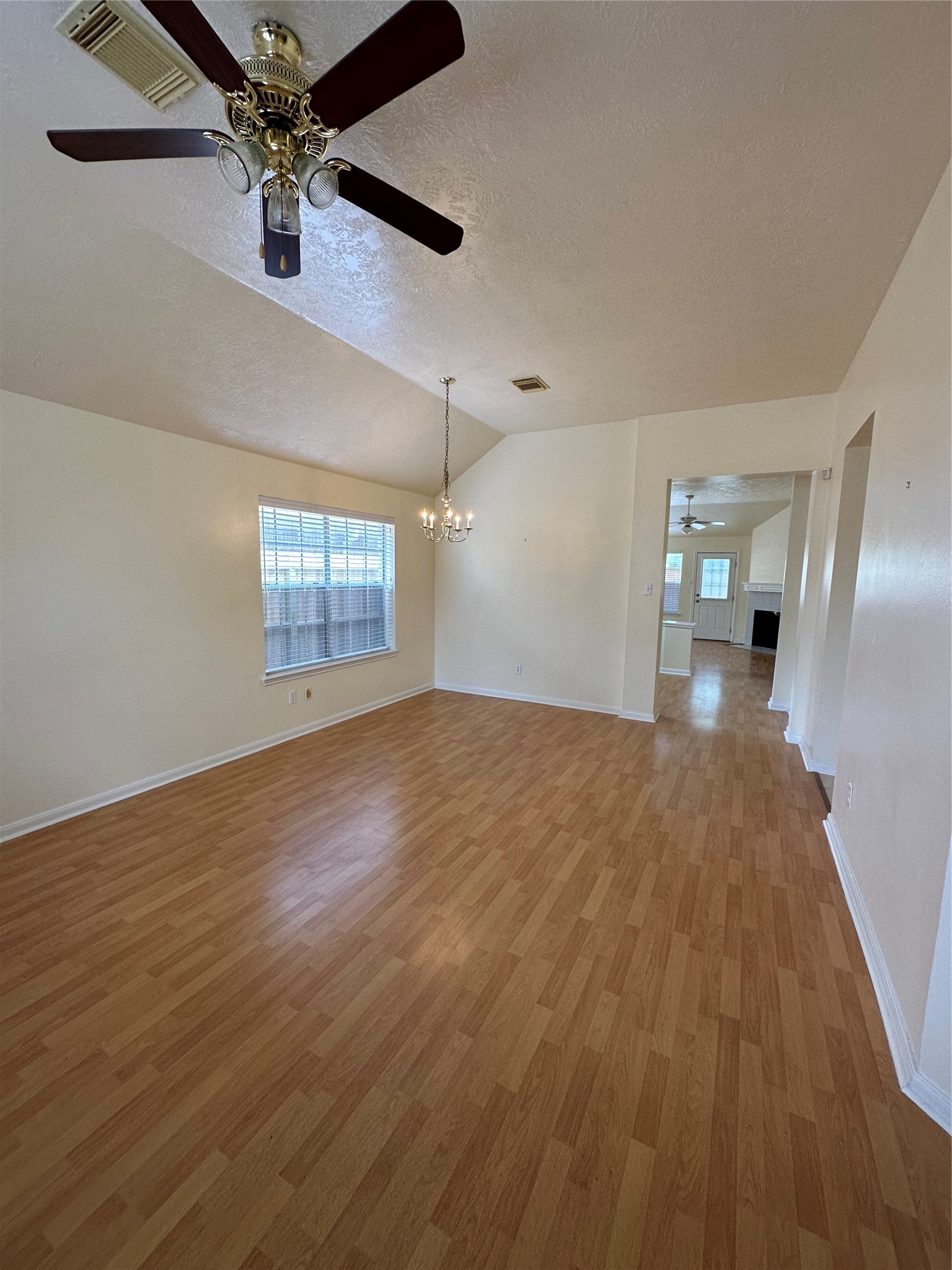 6815 Stratford Park Drive Property Photo 6
