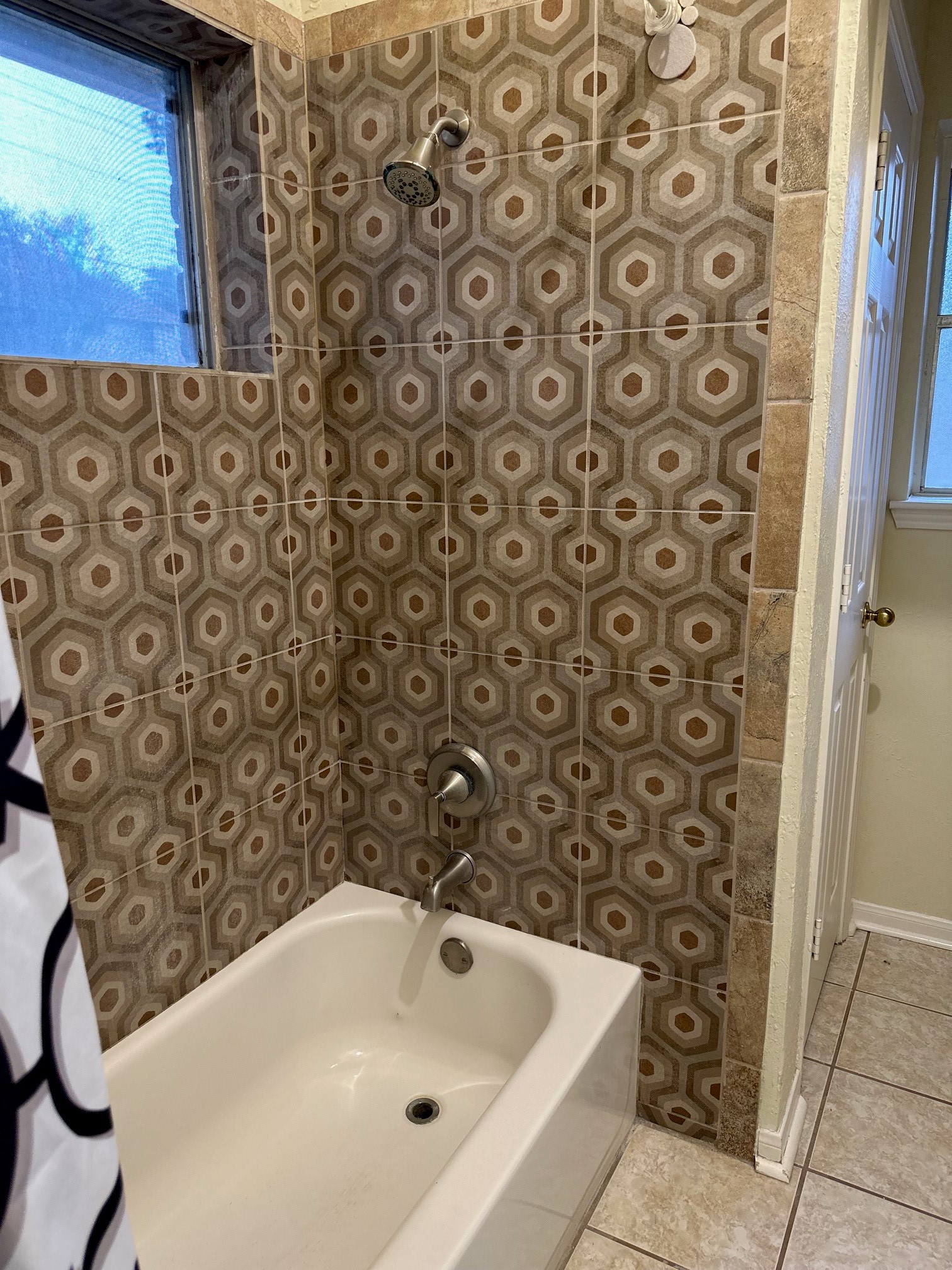 6815 Stratford Park Drive Property Photo 9
