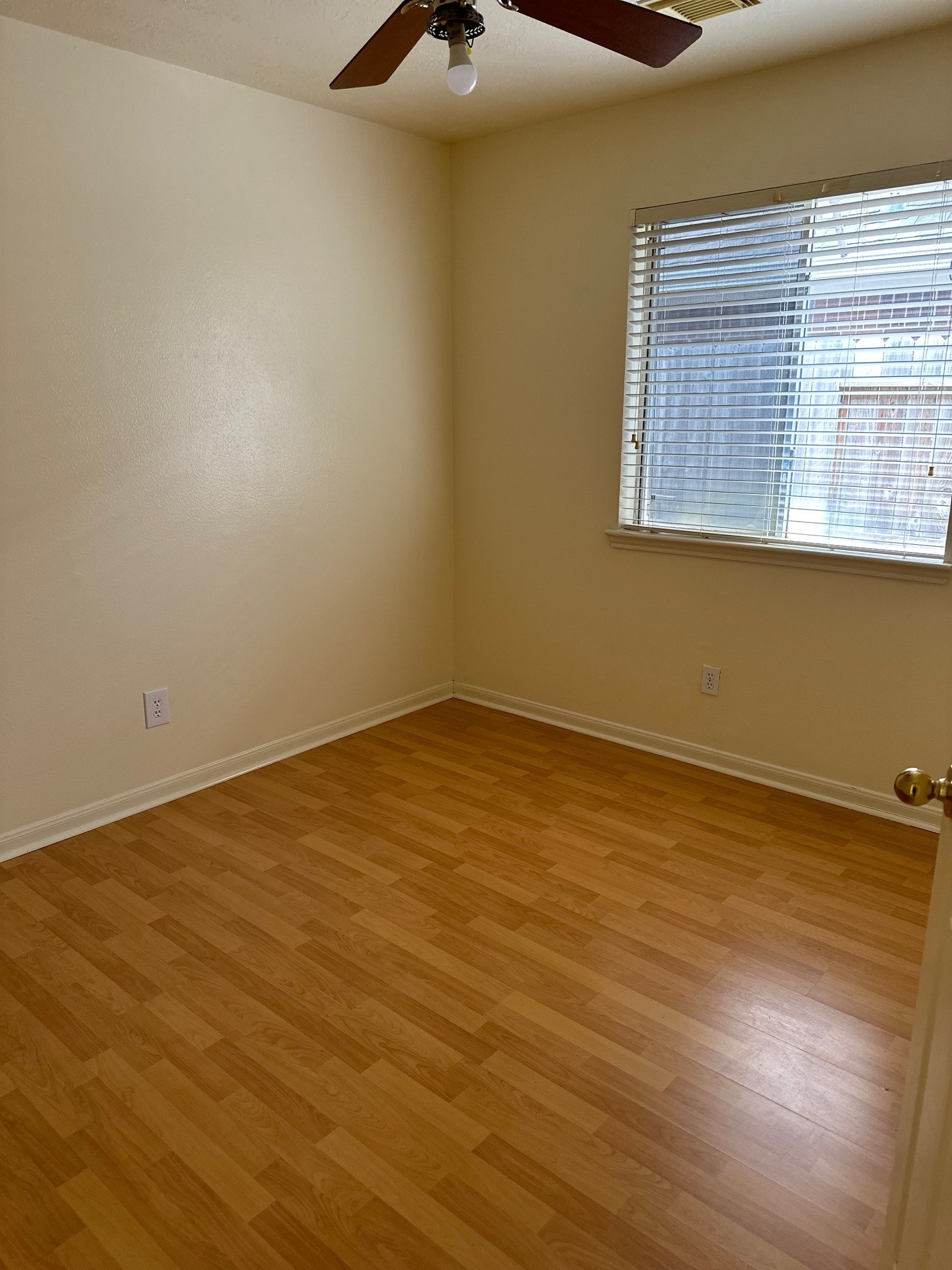 6815 Stratford Park Drive Property Photo 11