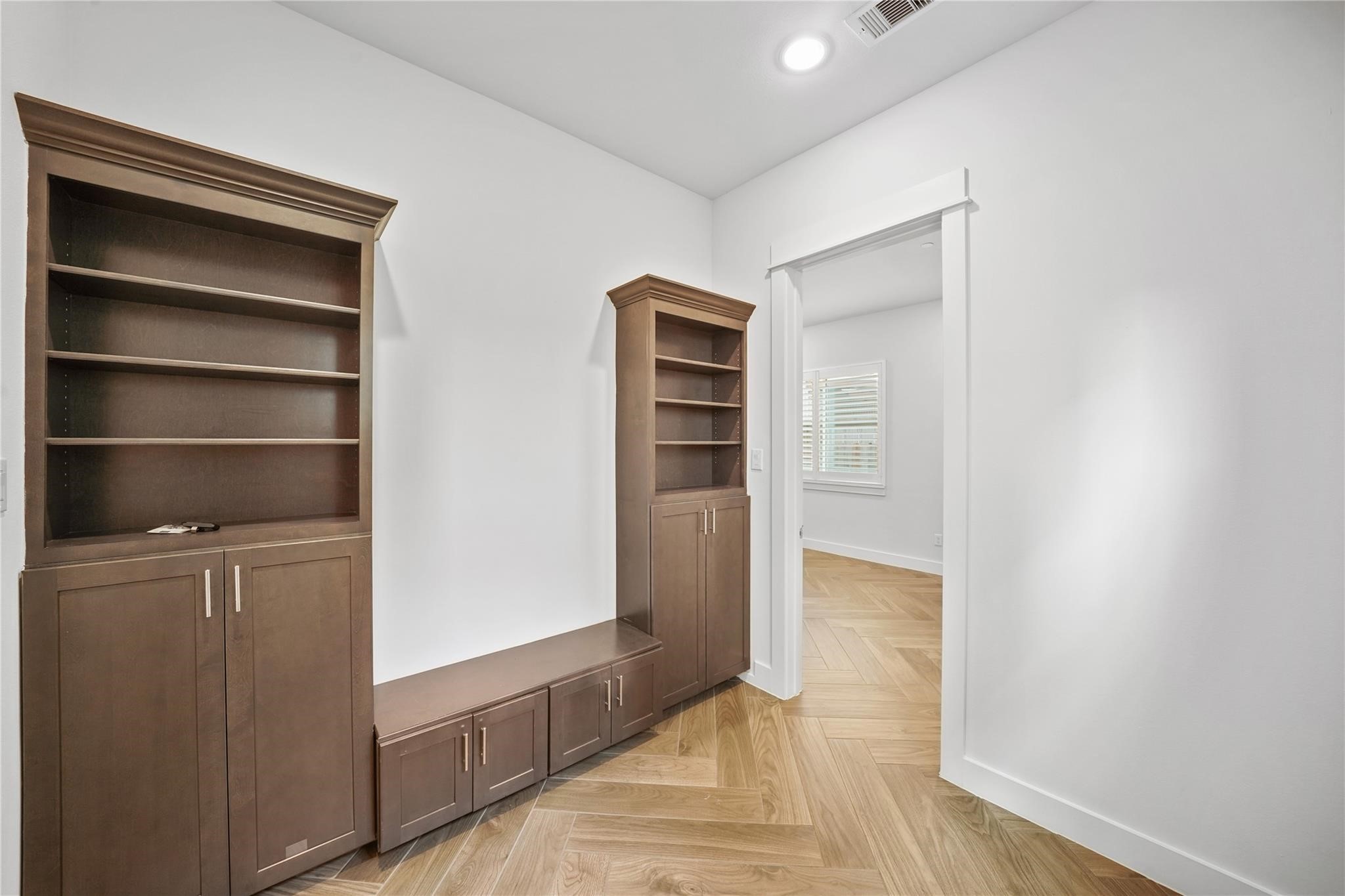 616 Roy Street Property Photo 3