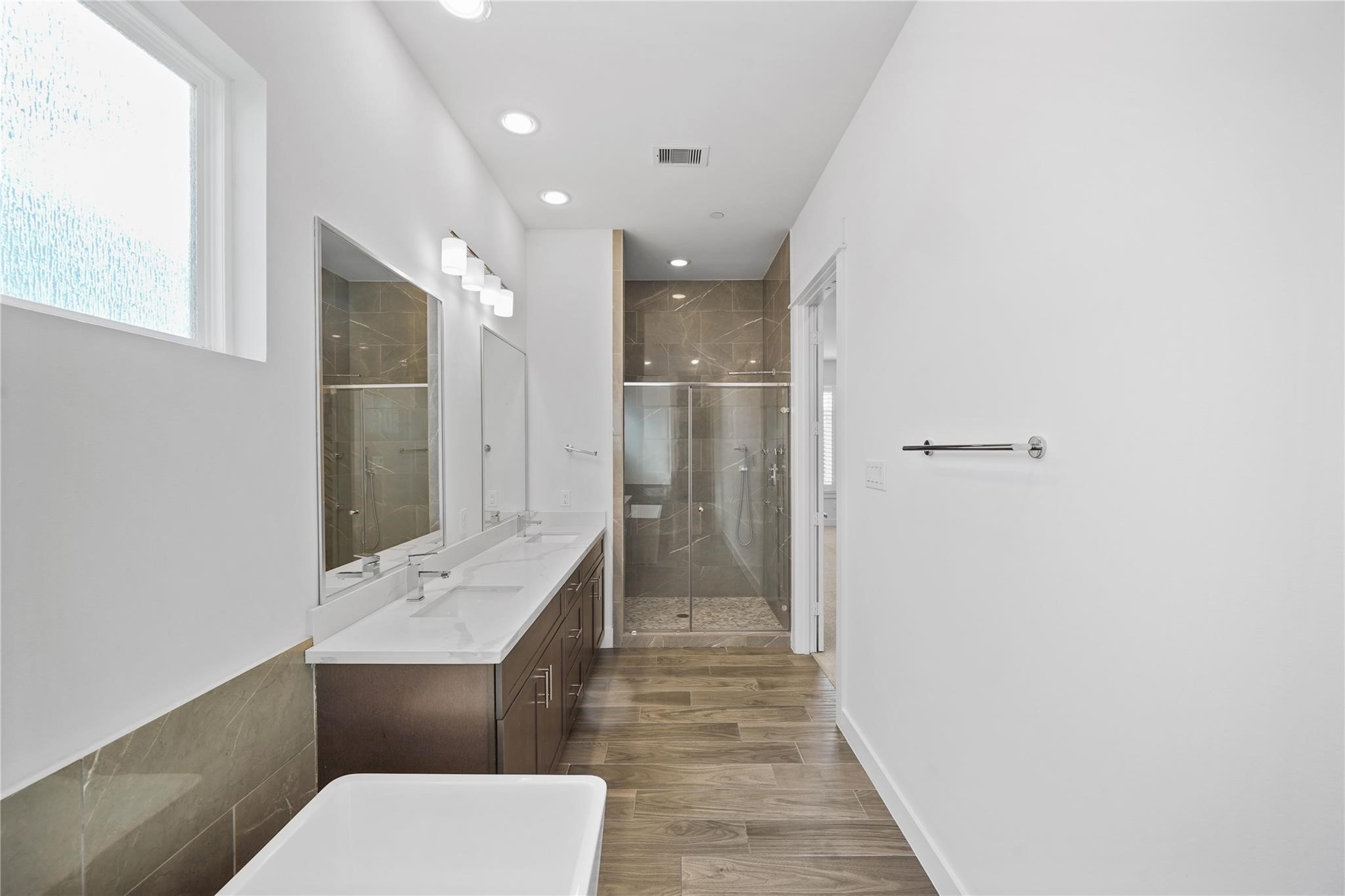 616 Roy Street Property Photo 14