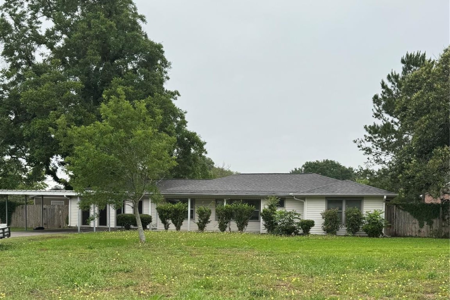 1327 Hodges Lane Property Photo 1