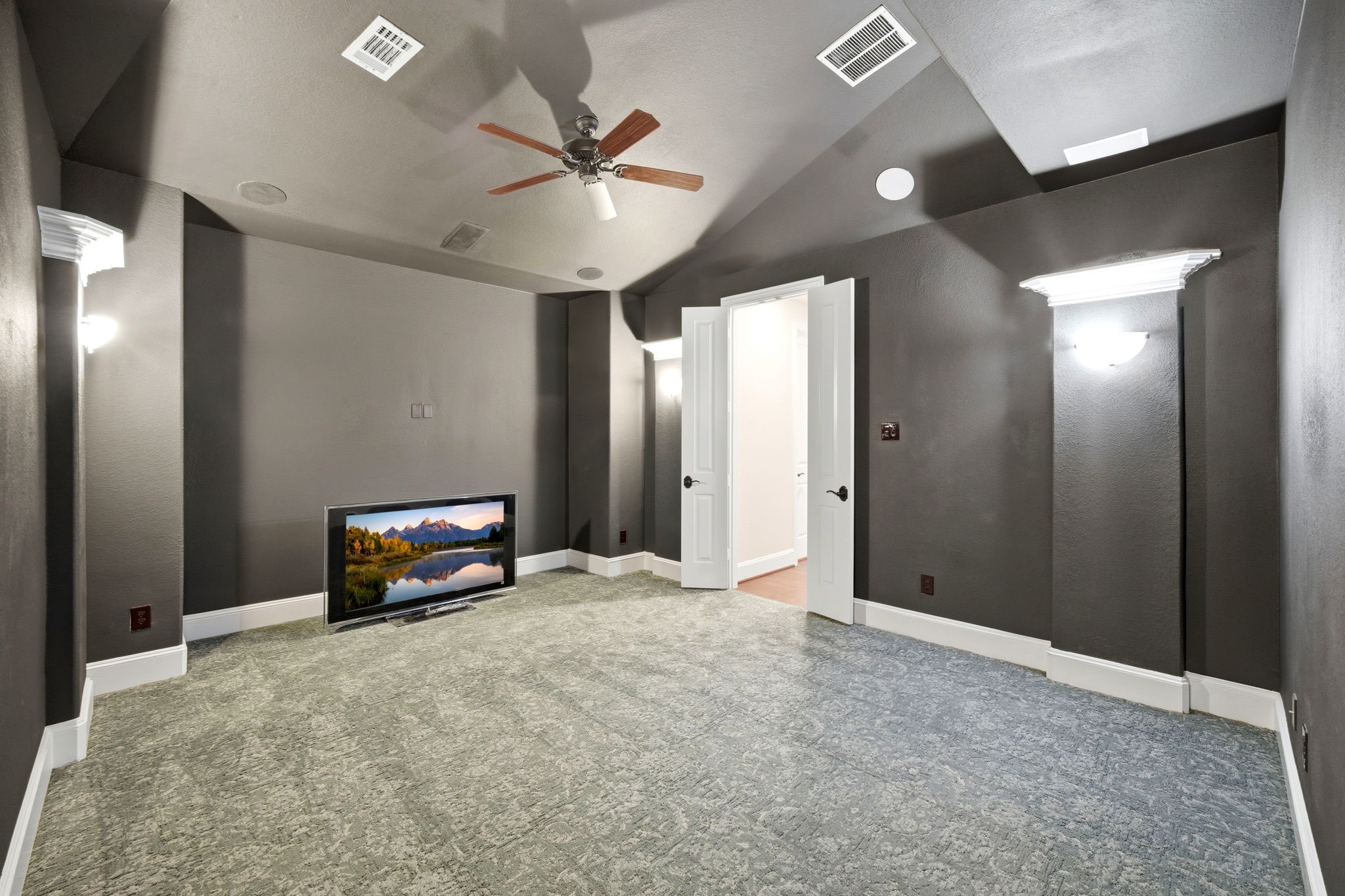 11234 Wych Elm Court Property Photo 18
