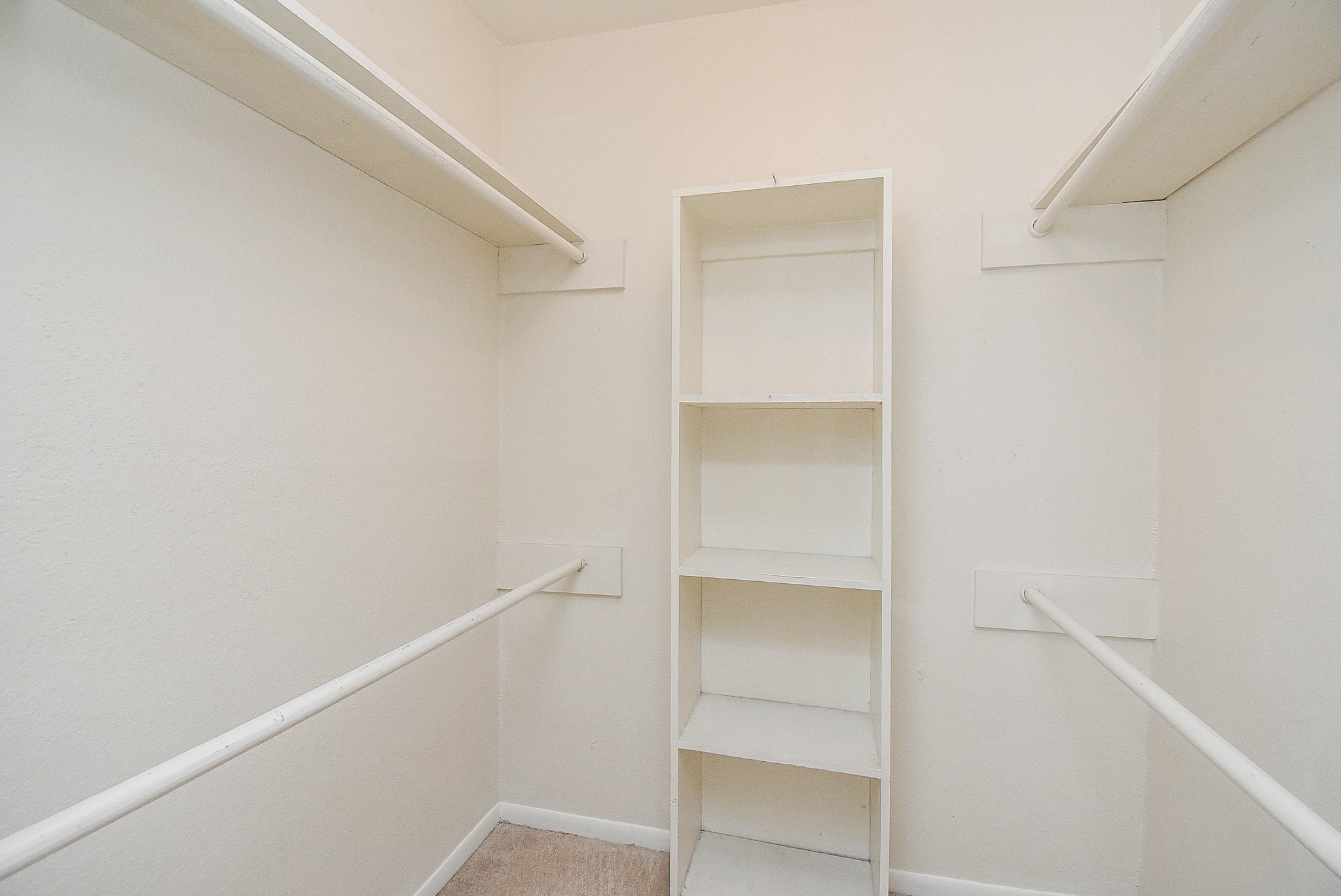 3007 Creekview Drive Property Photo 18