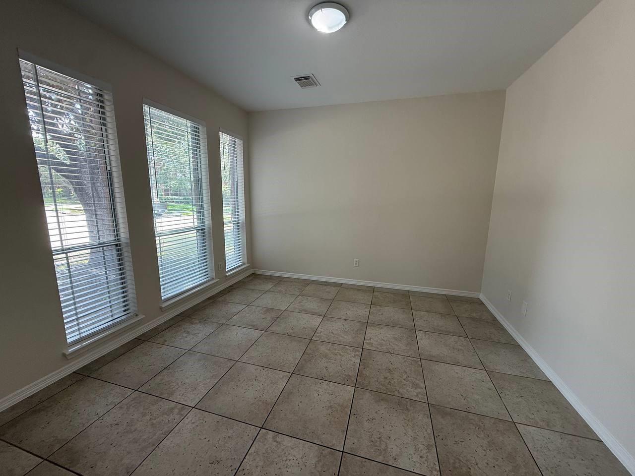 3207 Sage Terrace Property Photo 6