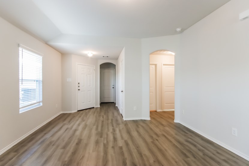25202 Sanitas Valley Drive Property Photo 7