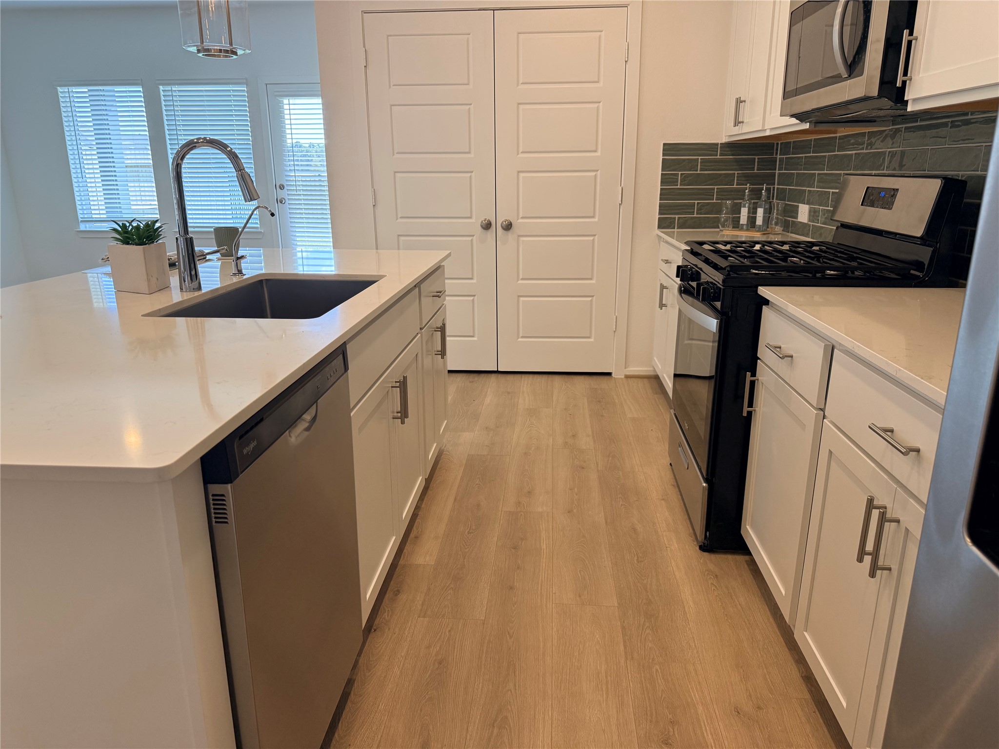 16266 Parish Pointe Court Property Photo 18