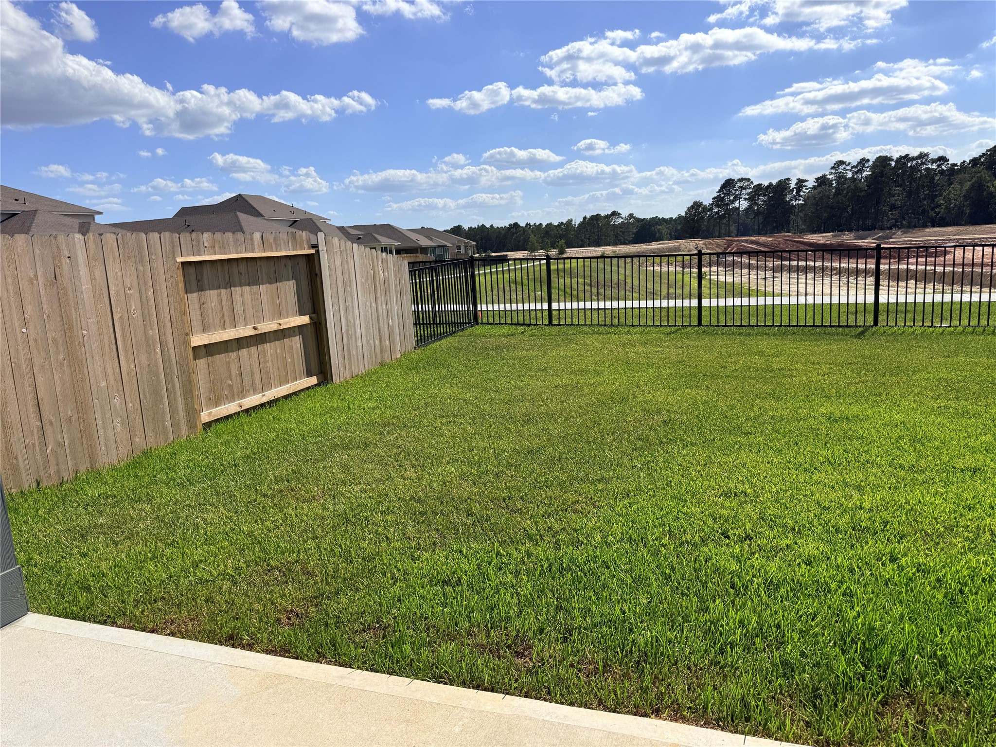 16266 Parish Pointe Court Property Photo 31