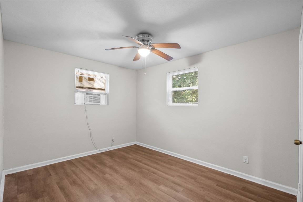 2328 Boss Street B Property Photo 7