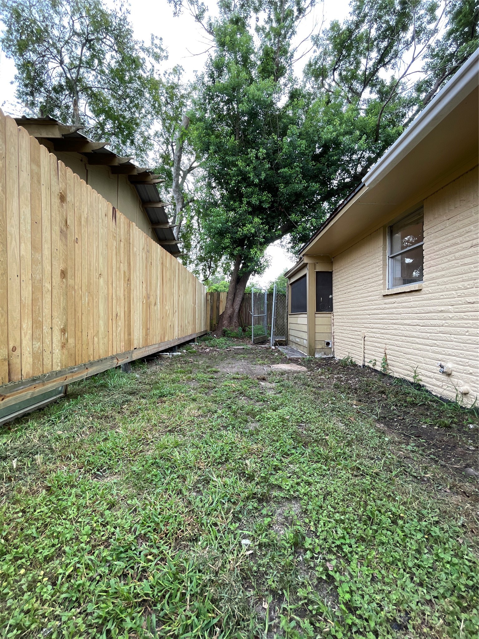 4803 Geraldine Street Property Photo 43