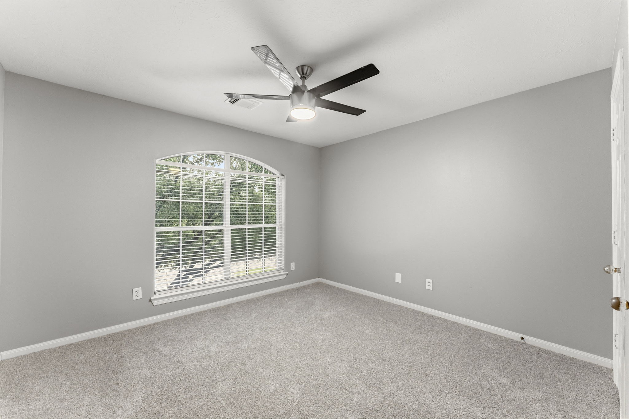 17439 Sweet Song Drive Property Photo 19