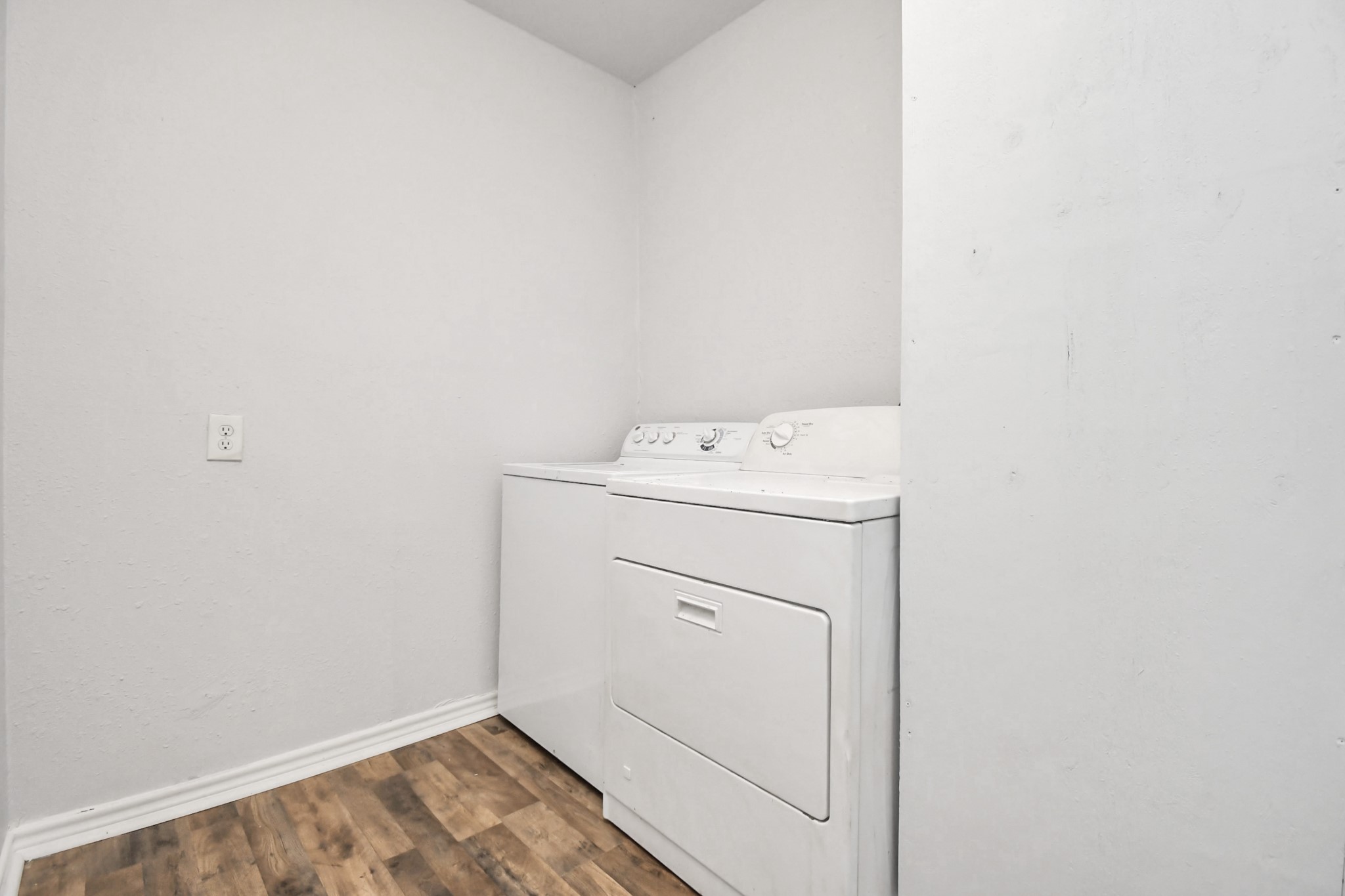 3743 Odin Court Property Photo 29