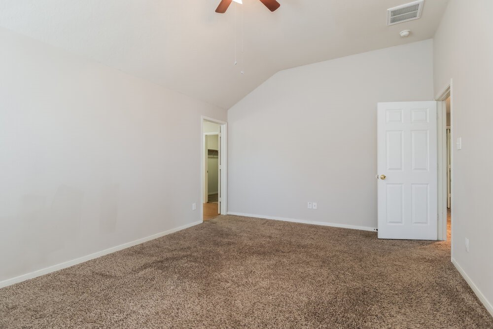 15511 Hickory Dale Street Property Photo 11