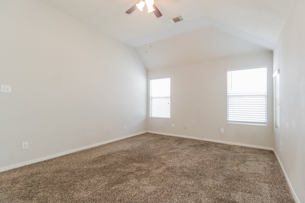 15511 Hickory Dale Street Property Photo 12
