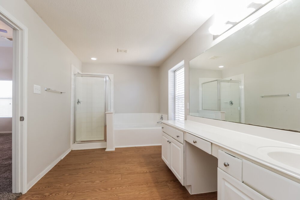 15511 Hickory Dale Street Property Photo 13