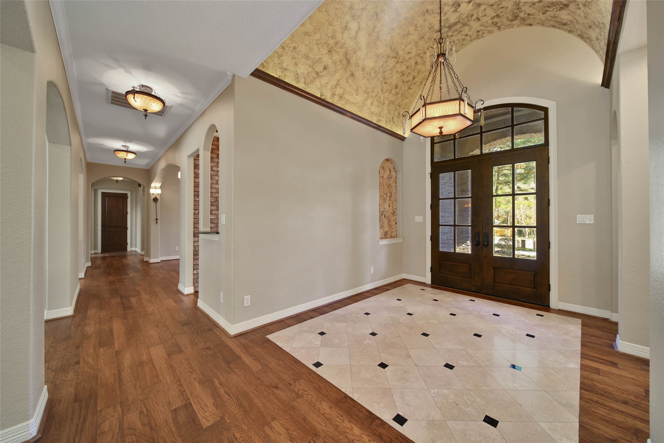 6803 Star Ledge Court Property Photo 4