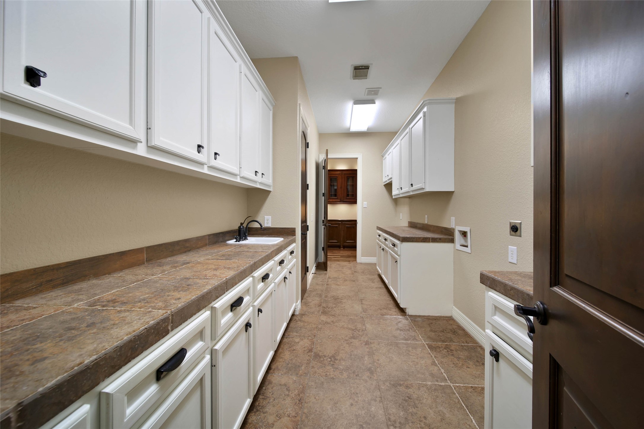 6803 Star Ledge Court Property Photo 29