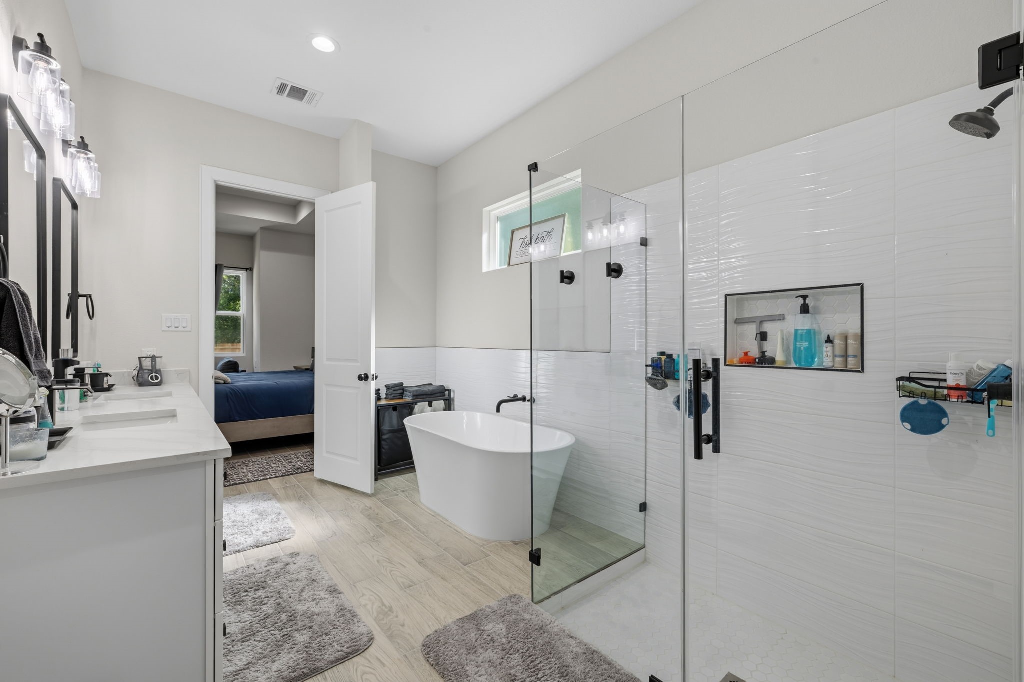 2439 Centurian Circle Property Photo 17