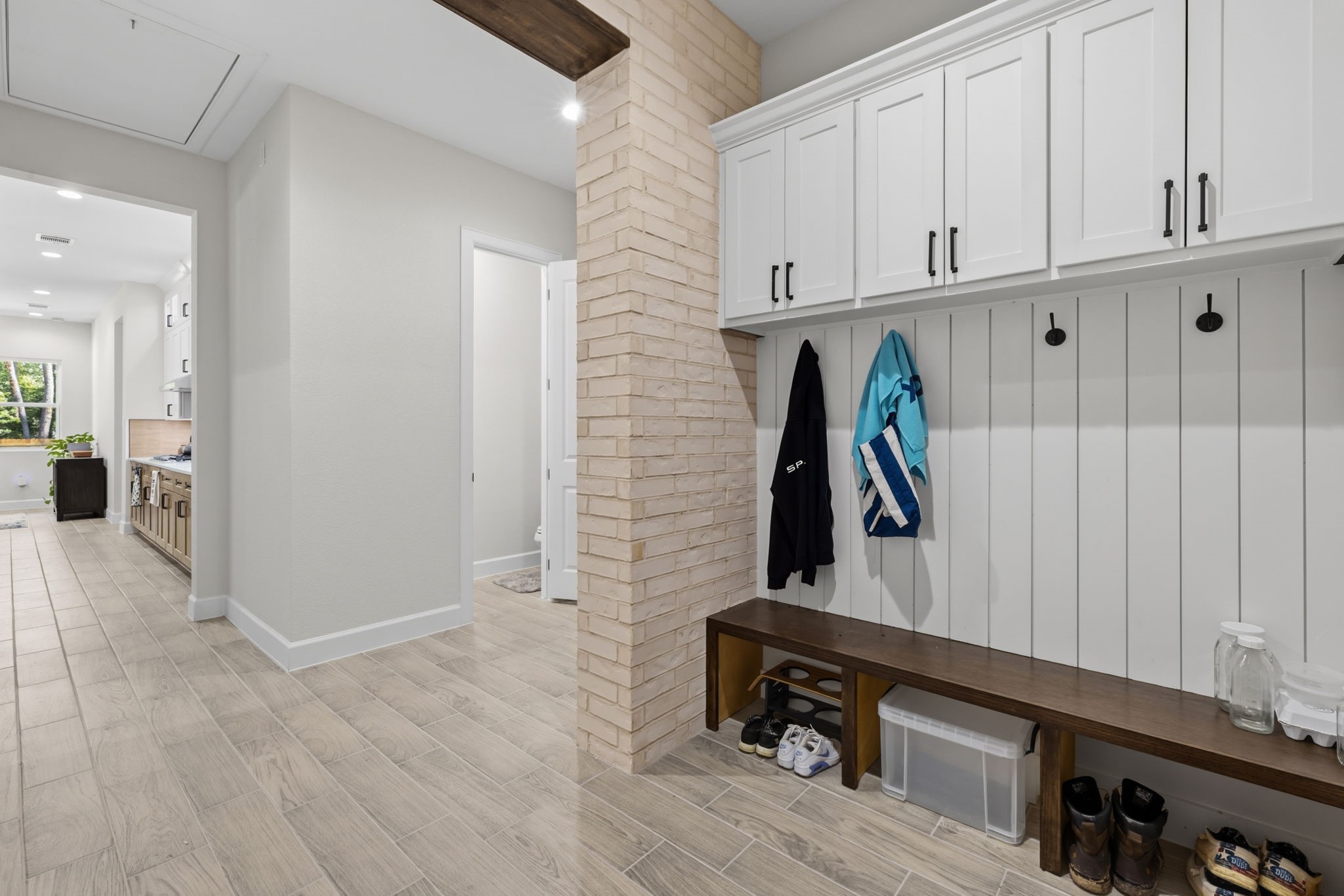 2439 Centurian Circle Property Photo 30