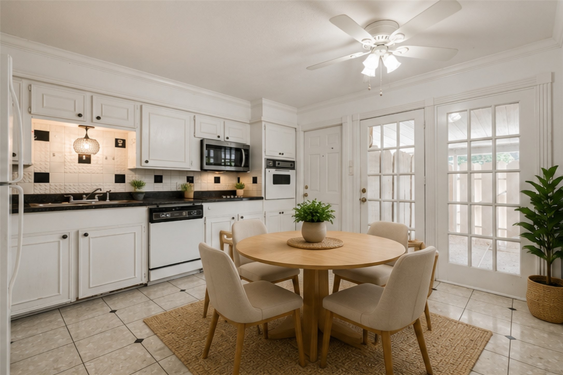 7225 Beechnut Street D Property Photo 5