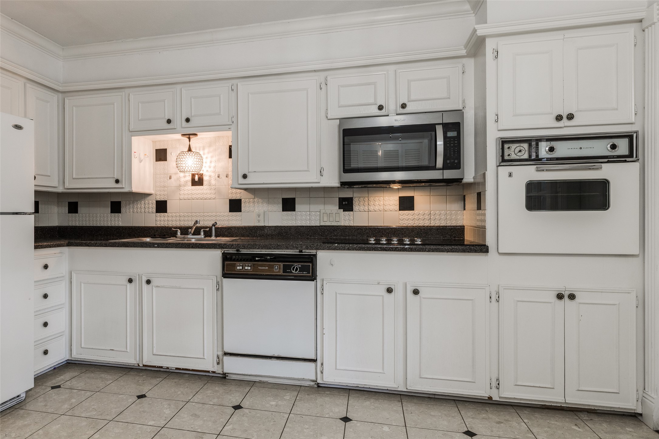 7225 Beechnut Street D Property Photo 15