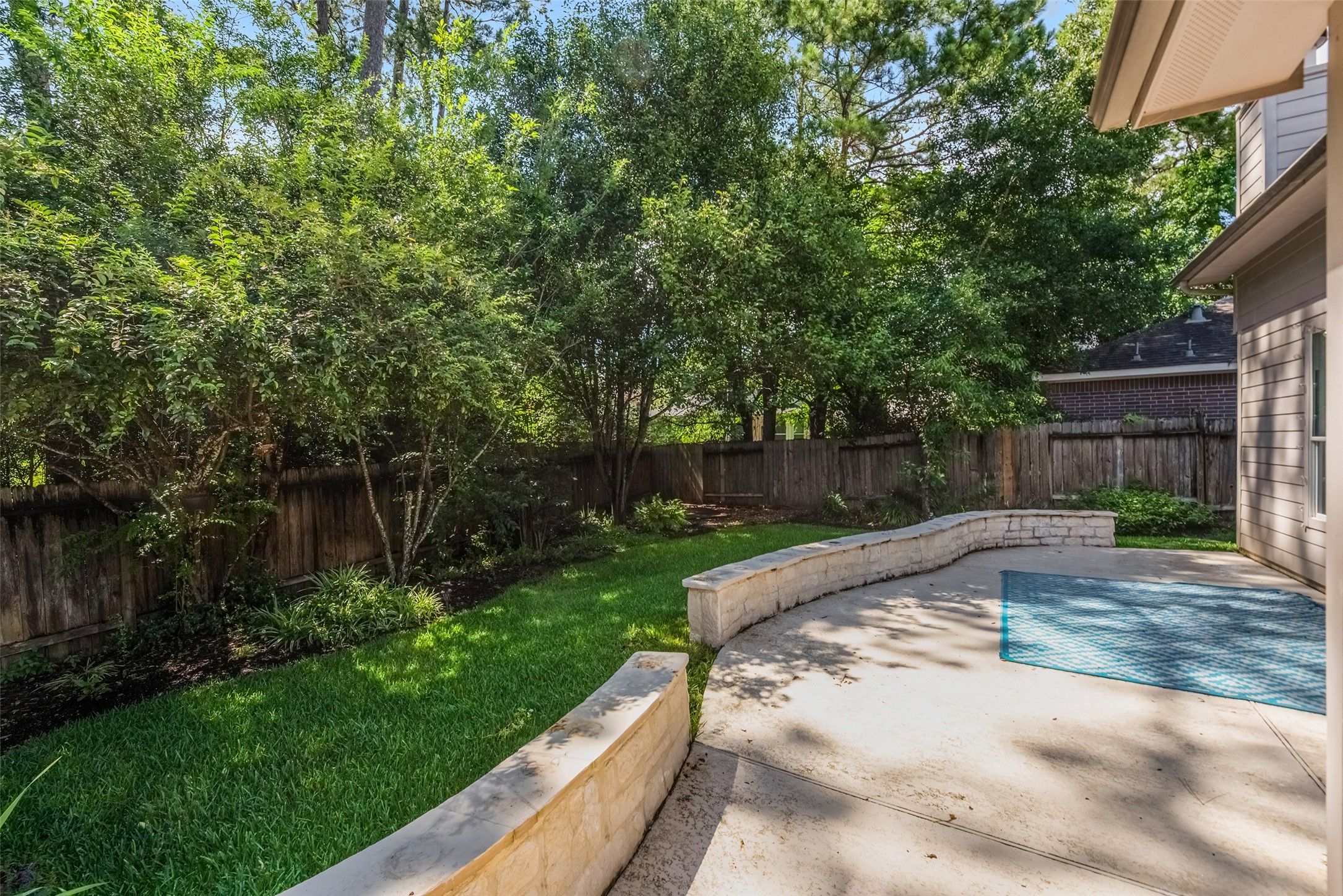 7 Ebony Oaks Place Property Photo 3