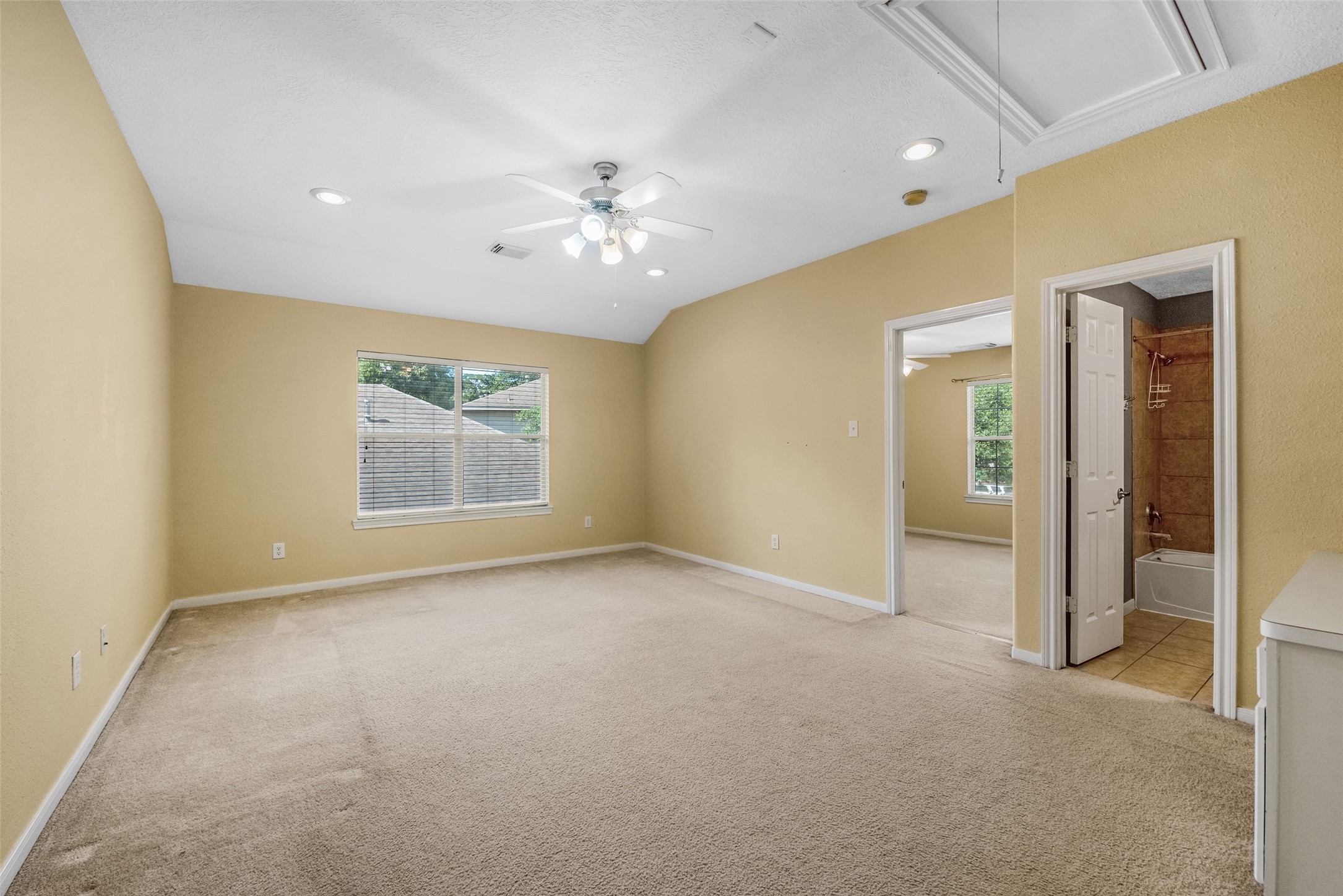 7 Ebony Oaks Place Property Photo 28