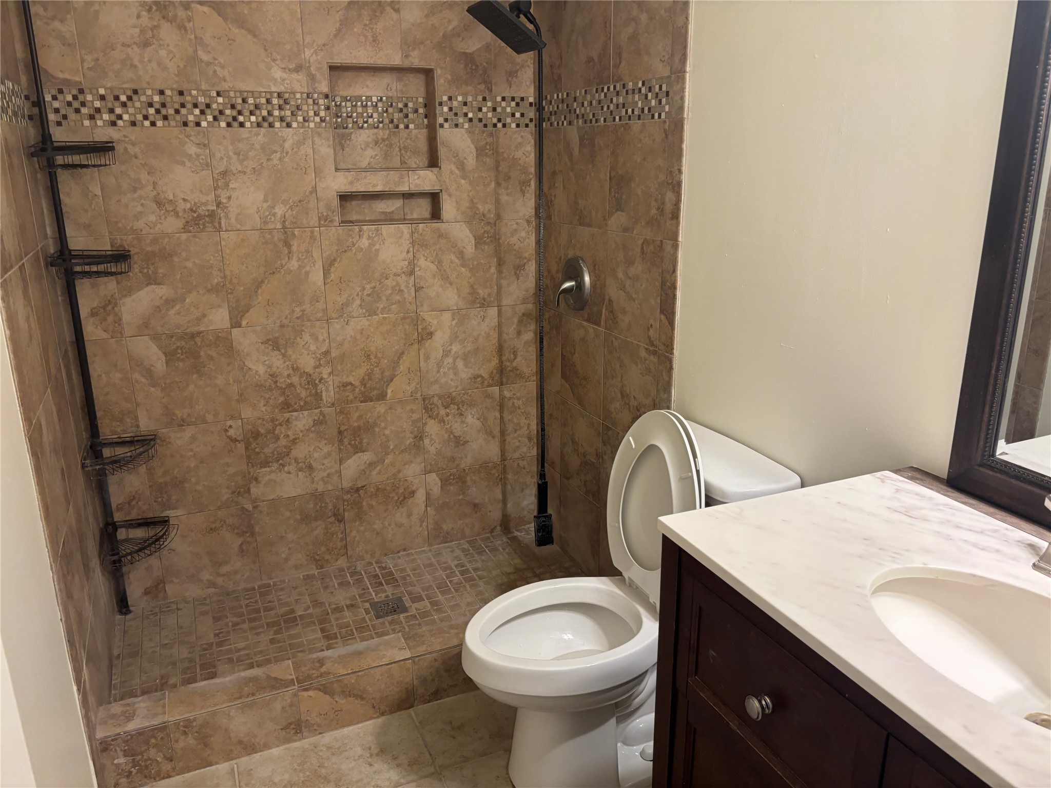 2819 Cambridge Lane Property Photo 2