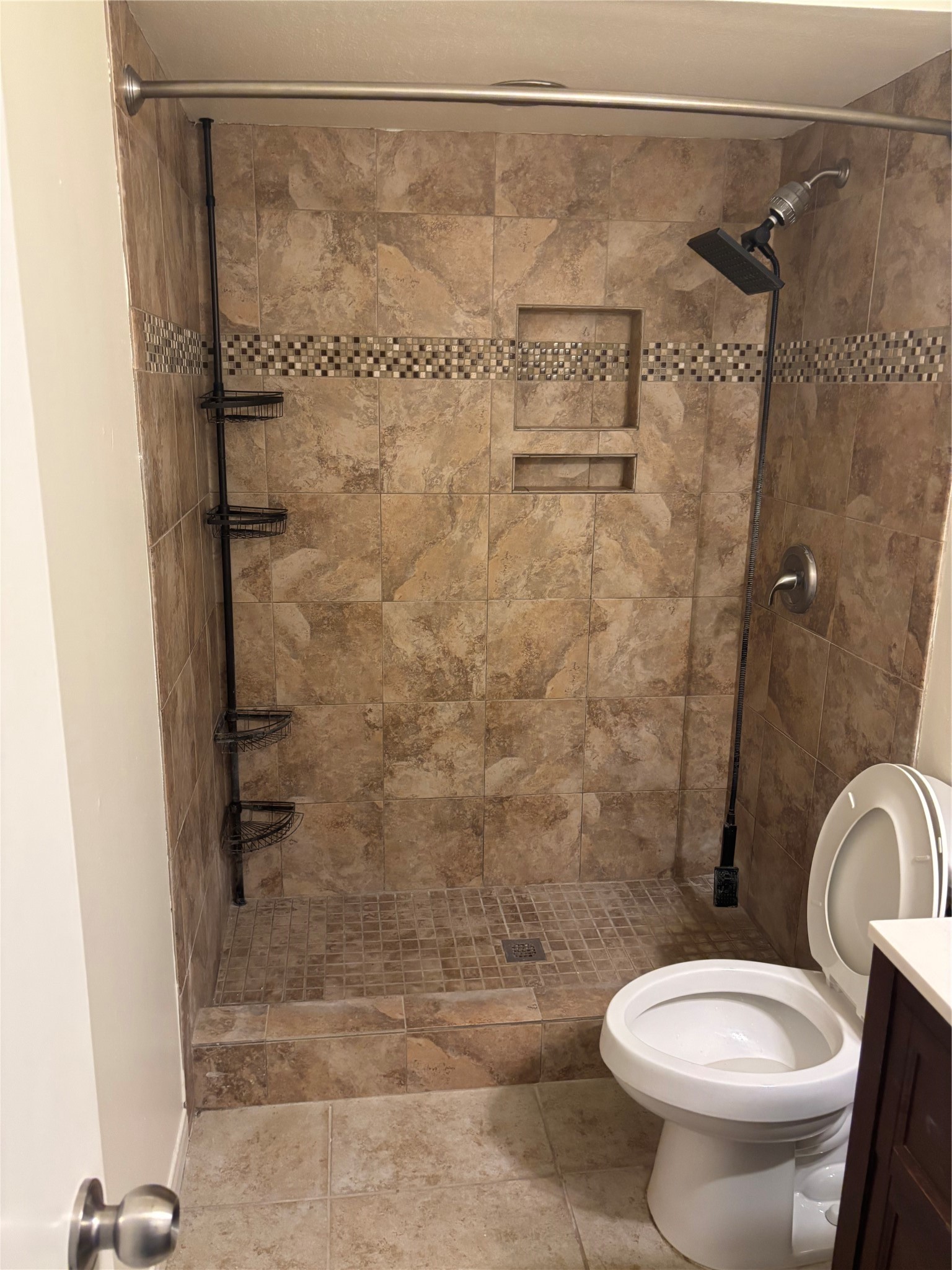 2819 Cambridge Lane Property Photo 3