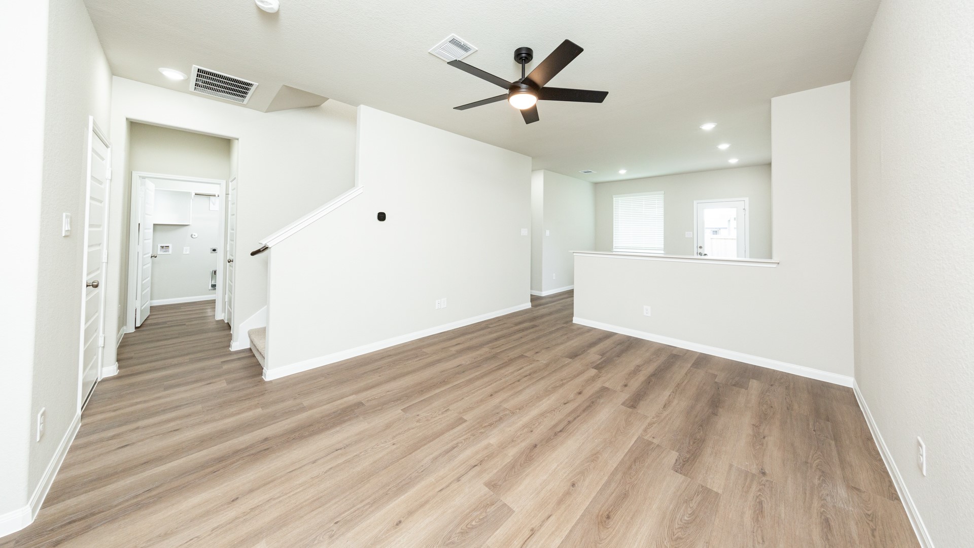 9221 Crestone Peak Drive Property Photo 4