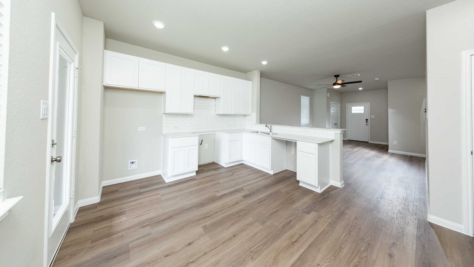 9221 Crestone Peak Drive Property Photo 6