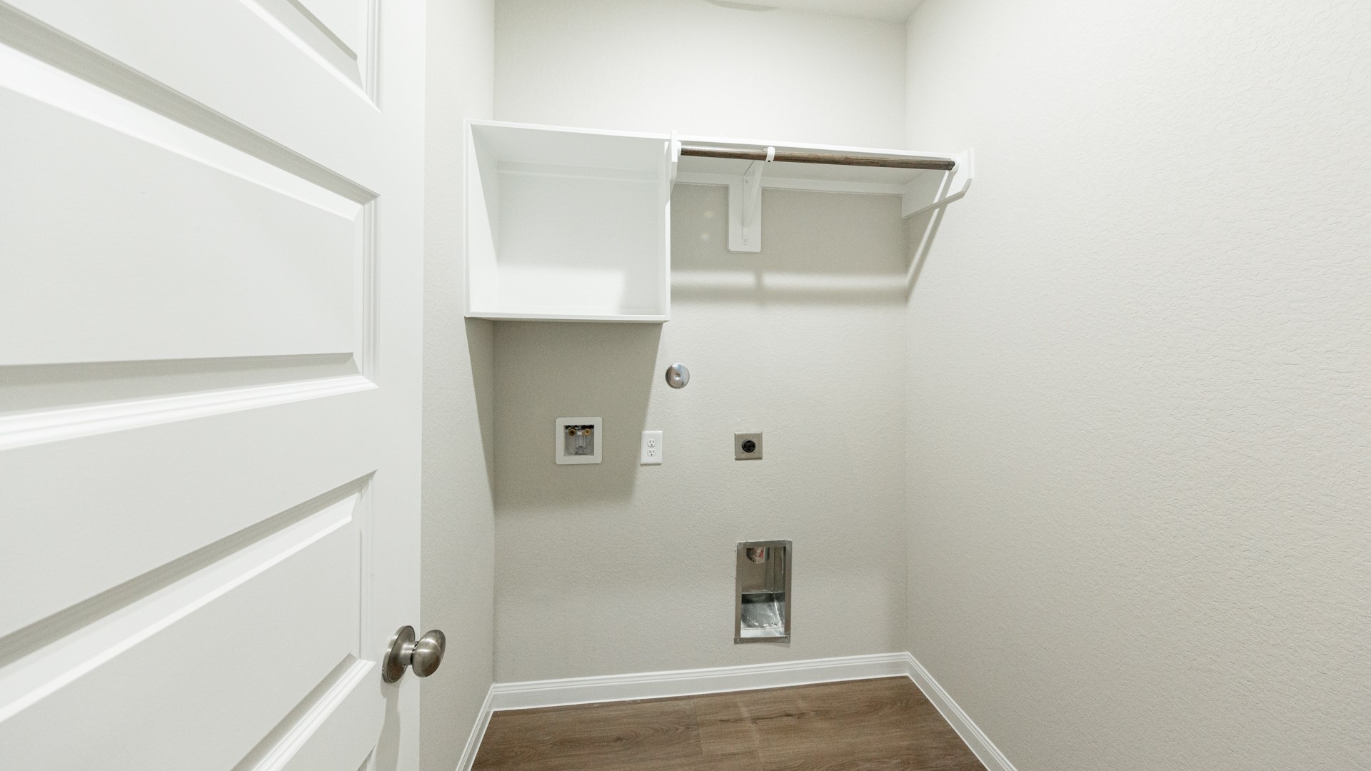 9221 Crestone Peak Drive Property Photo 7