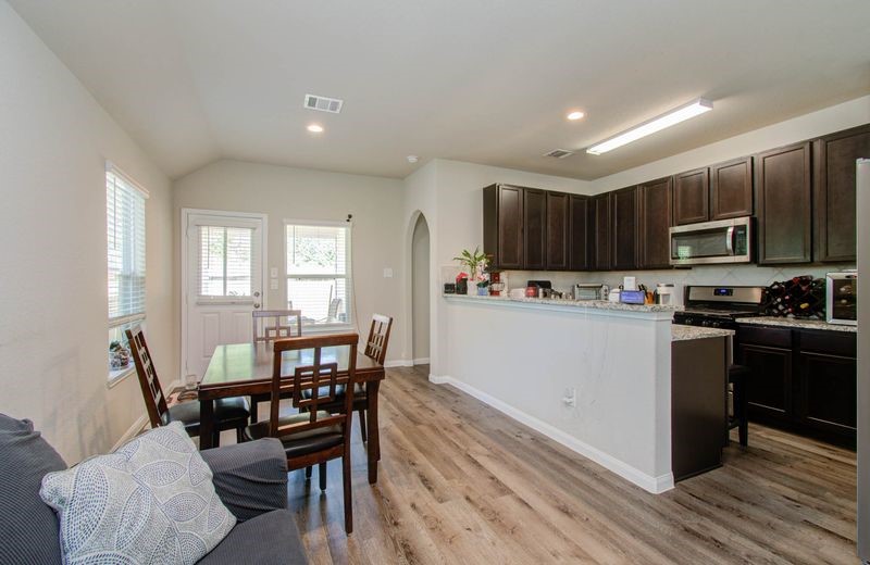 25416 Grotto Falls Lane Property Photo 9