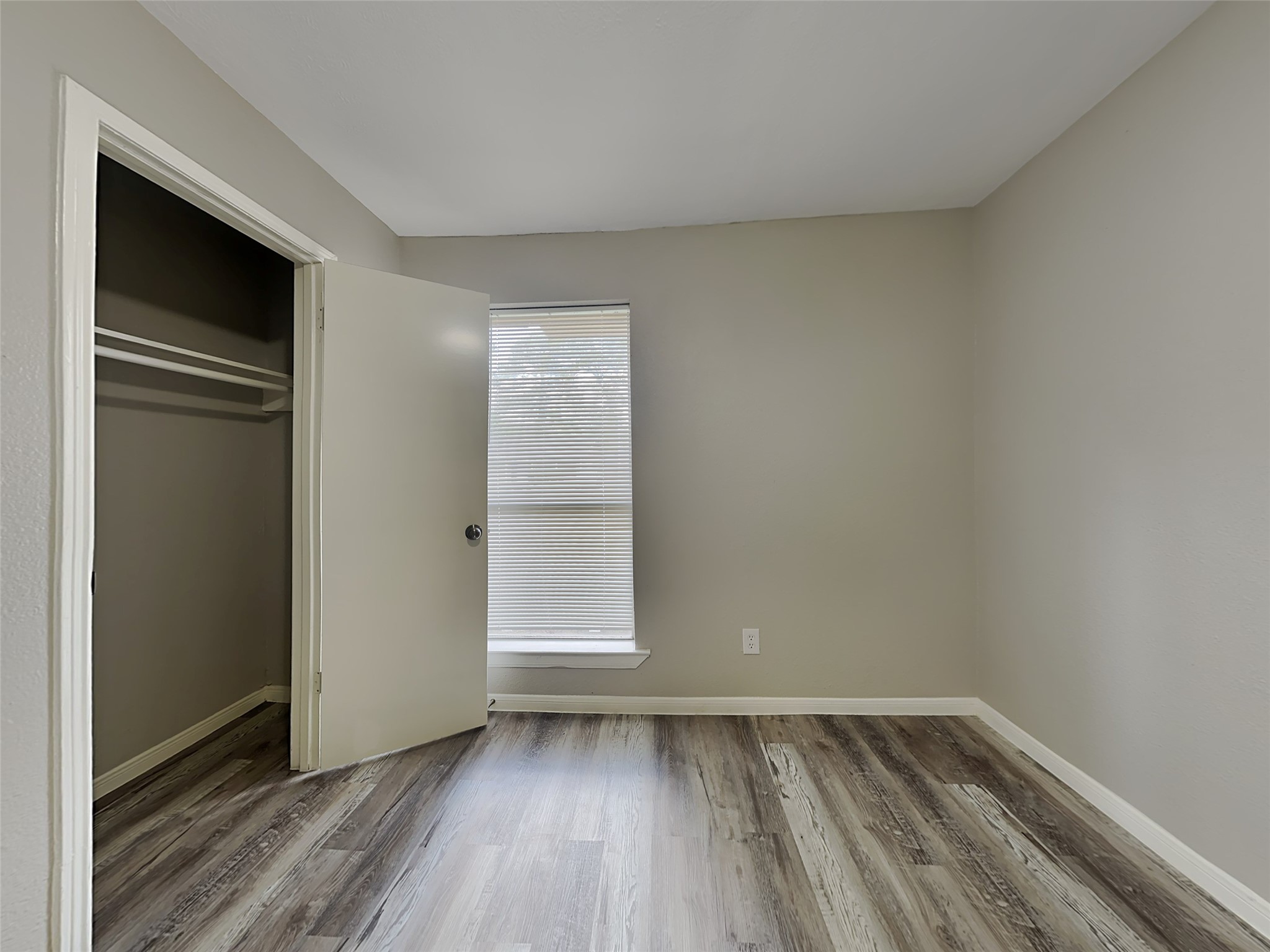 23034 Earlmist Drive Property Photo 9