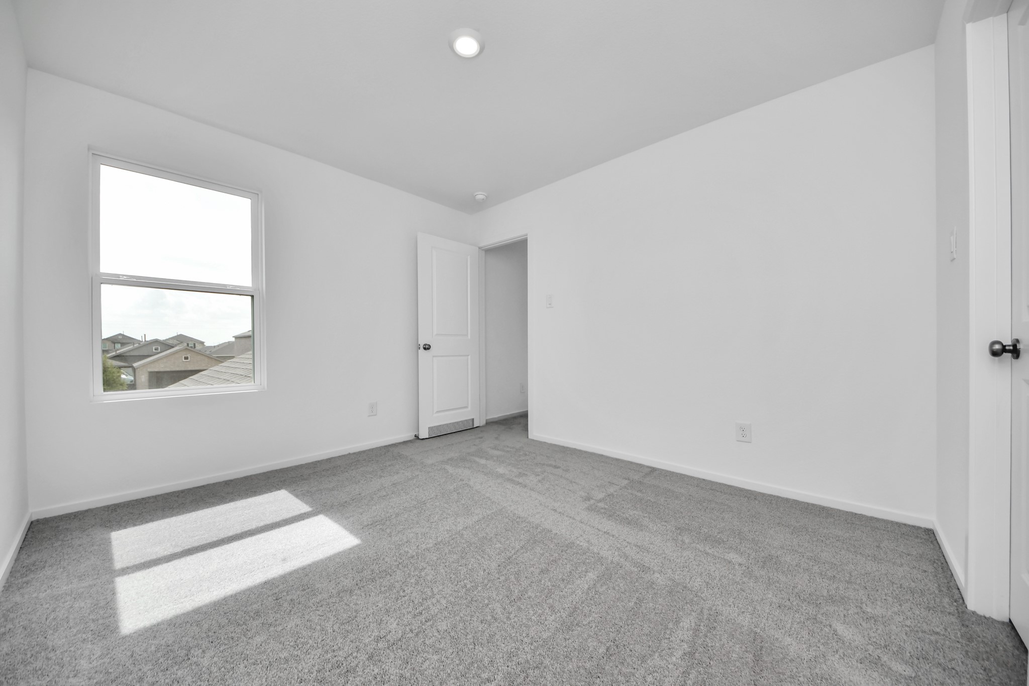 16831 Spotted Oak Drive Property Photo 24
