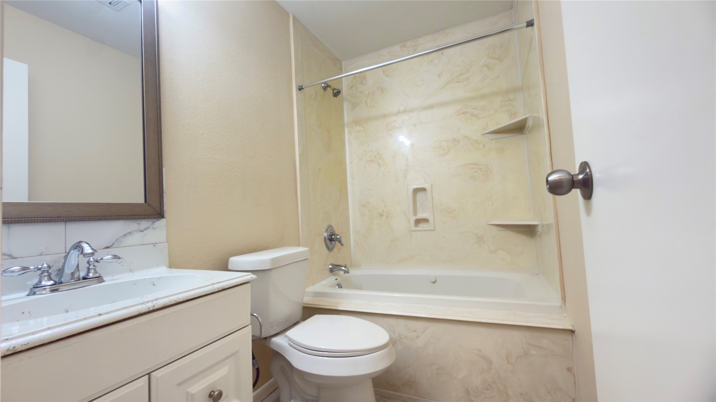5034 Reno Drive Property Photo 4