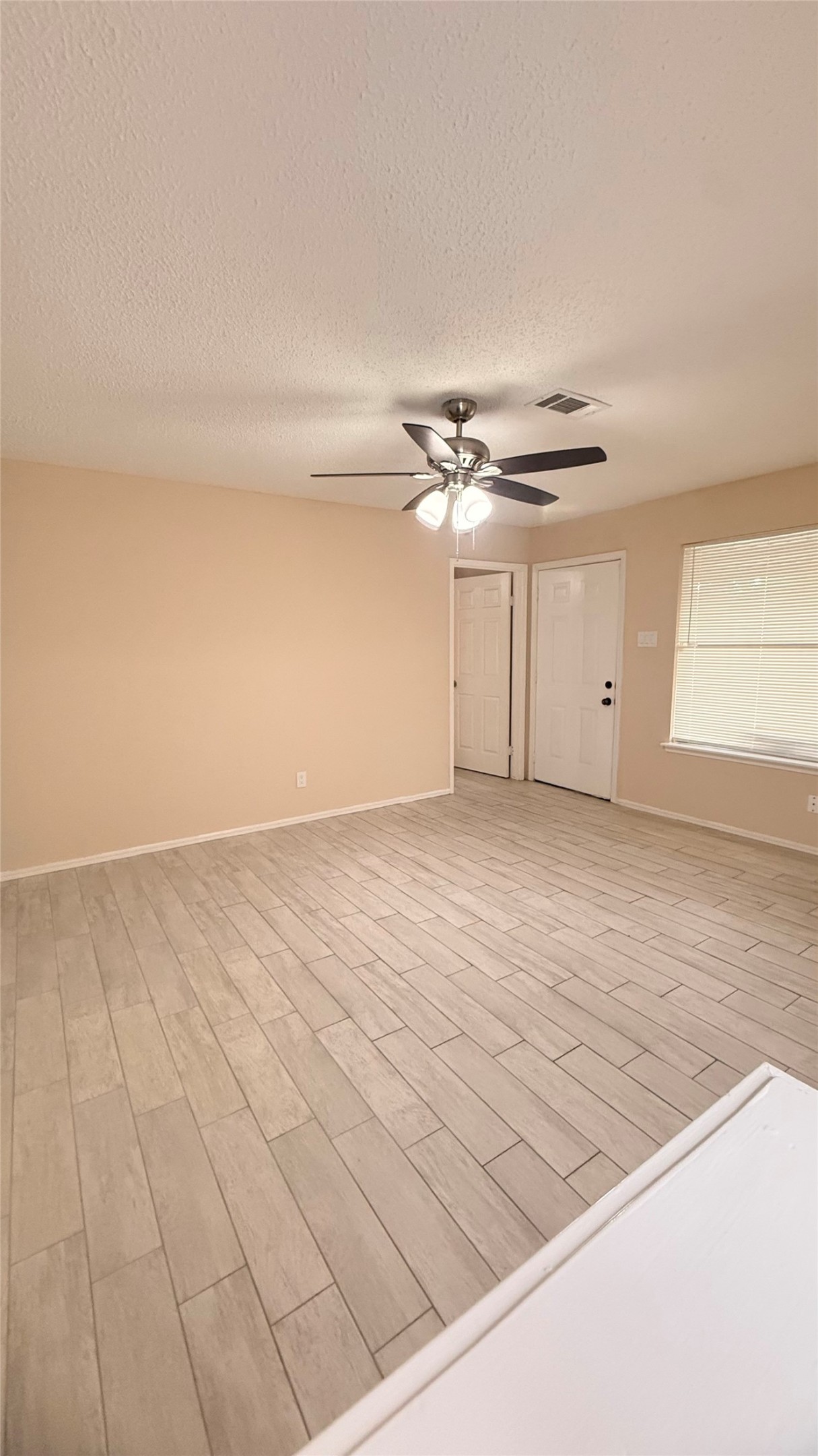 5034 Reno Drive Property Photo 8