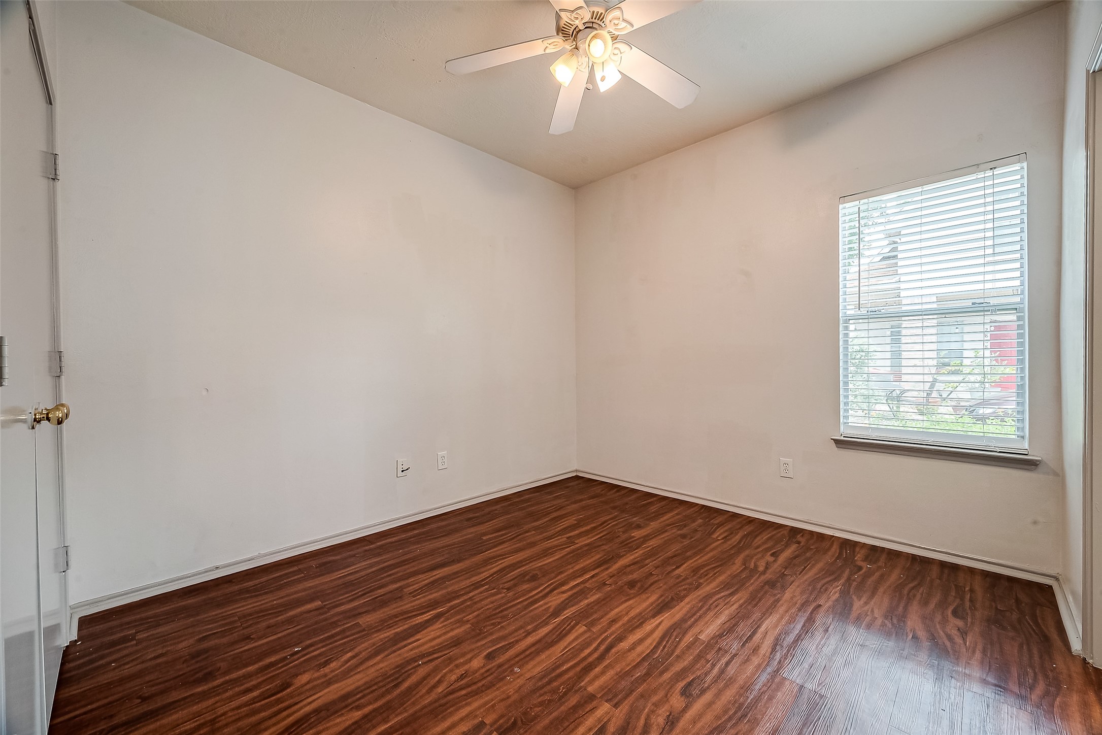 2810 Austin Street Property Photo 20
