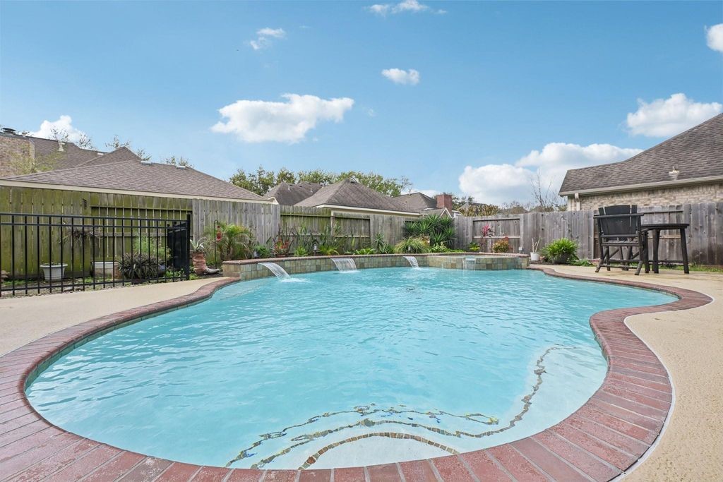 2202 Castle Bay Drive Property Photo 47