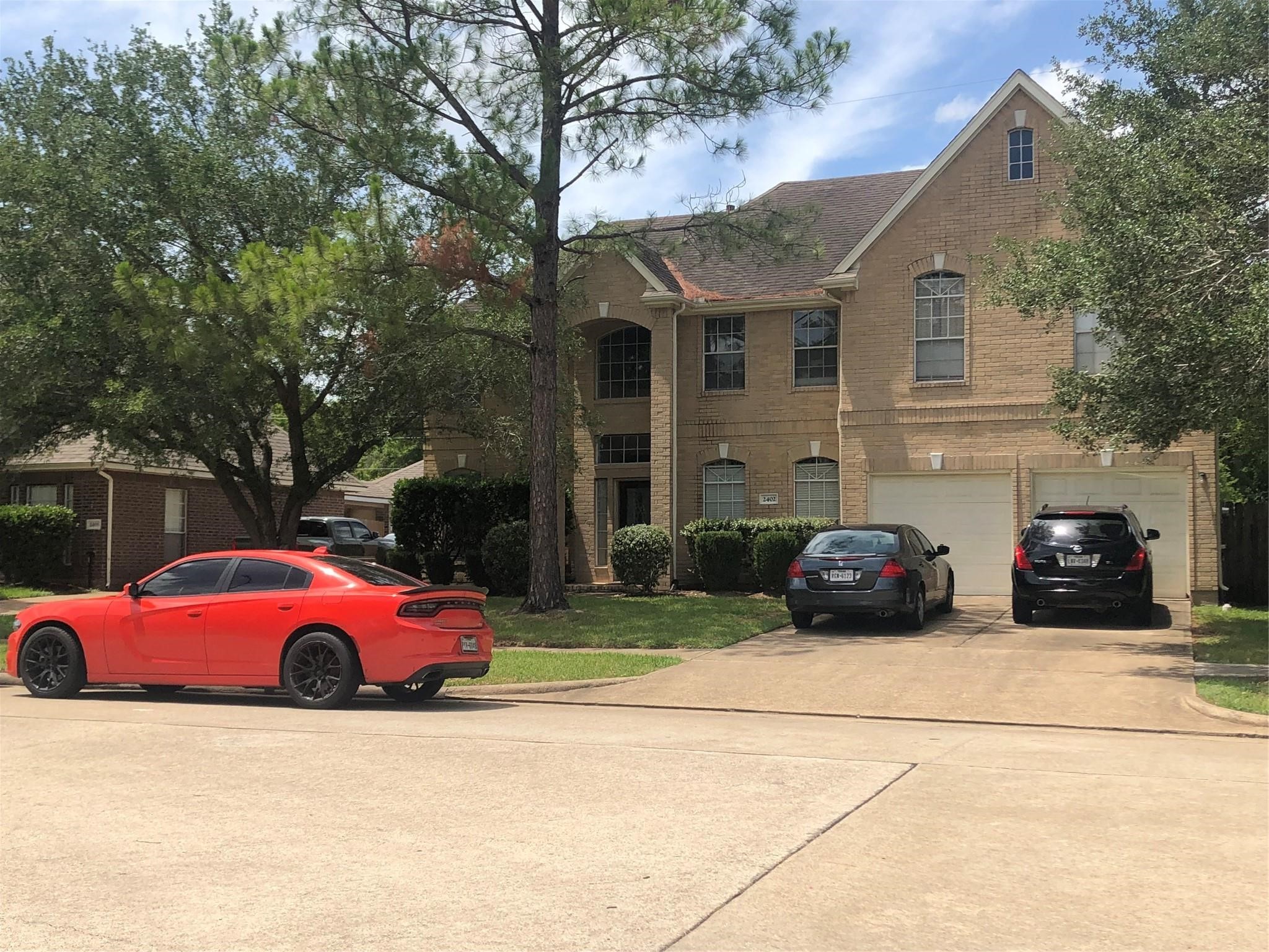 2402 Sparrow Branch Court Property Photo 4